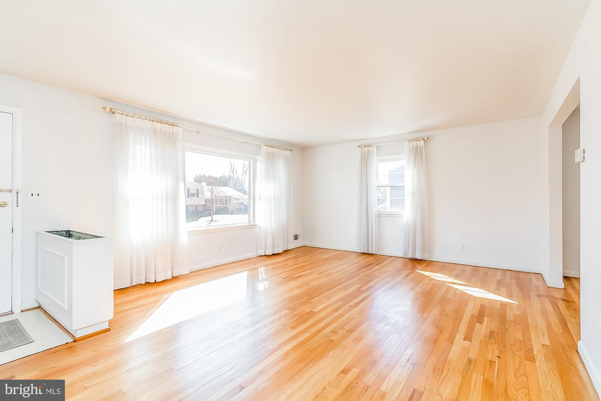 VILLAGE GREEN - Residential