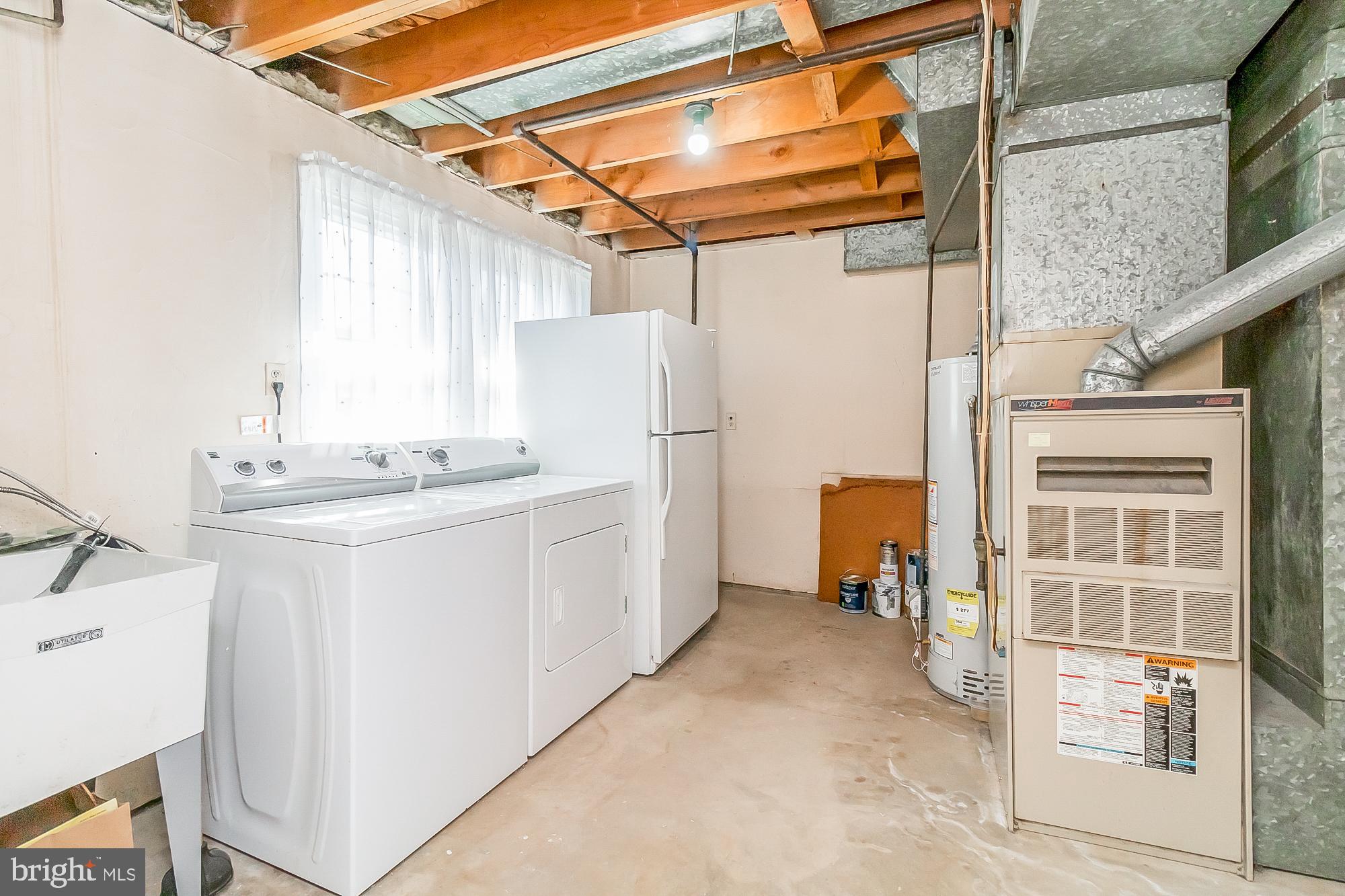 VILLAGE GREEN - Residential