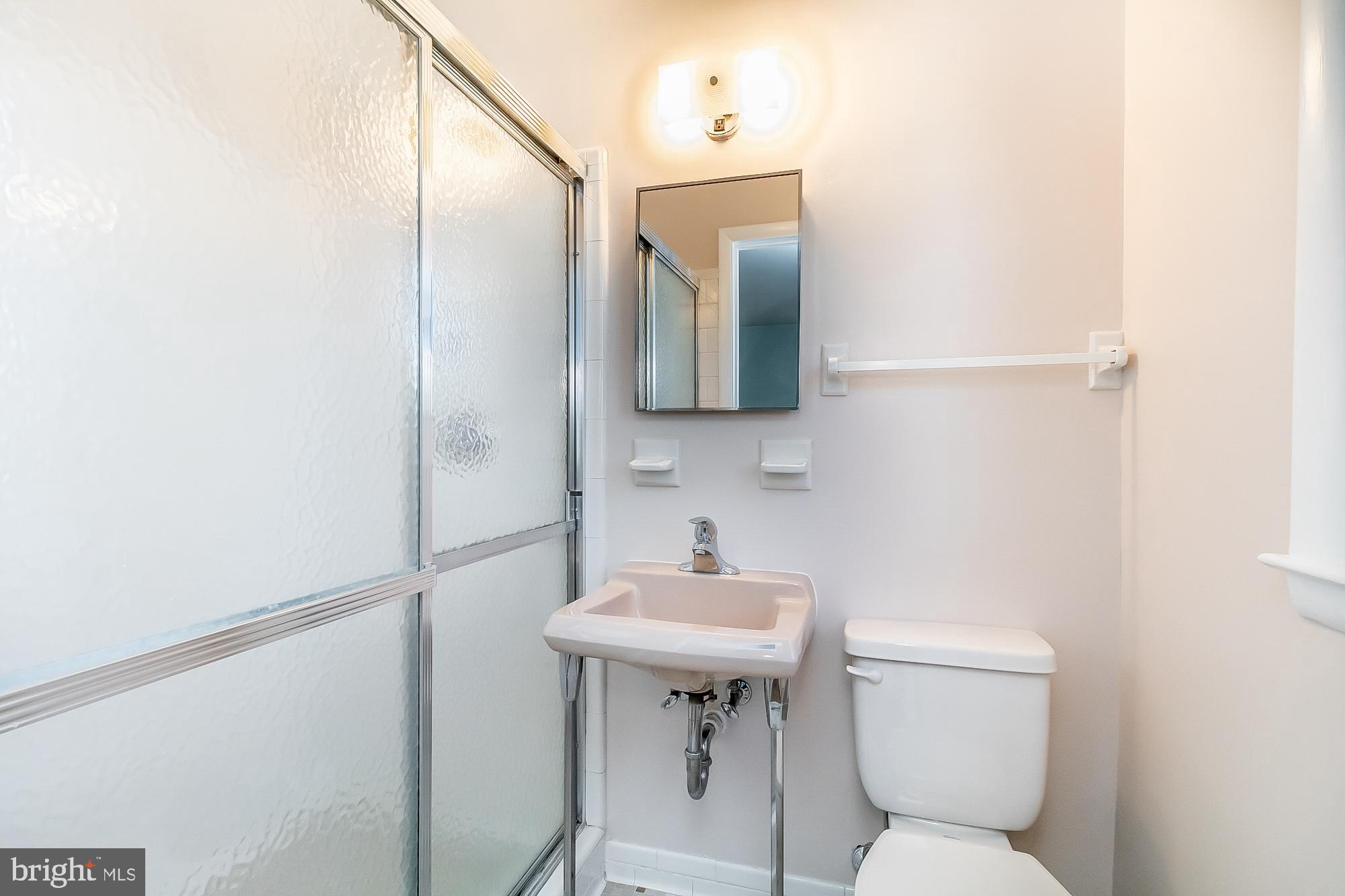 VILLAGE GREEN - Residential