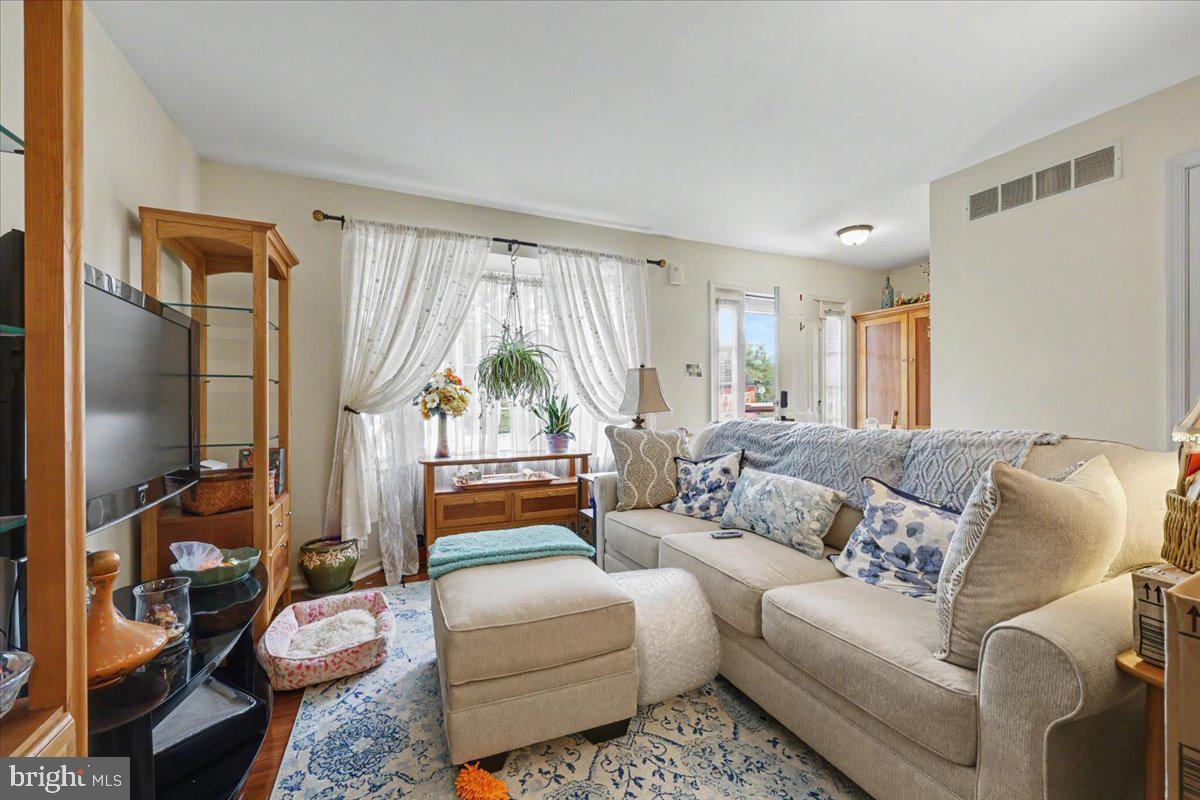 1604 COVENTRY POINTE LANE