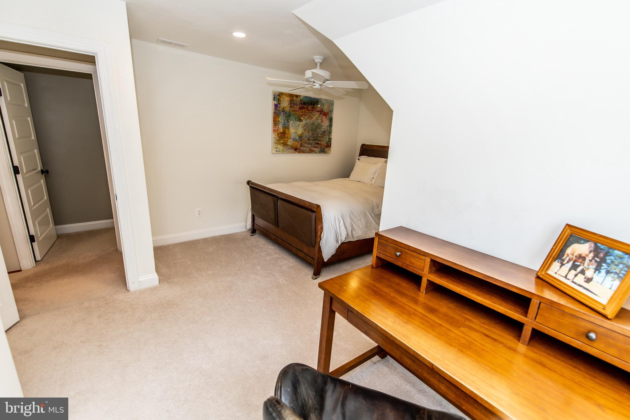 HARWOOD - Residential