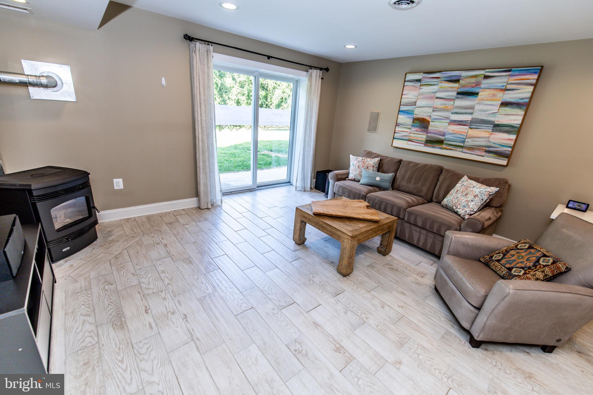 HARWOOD - Residential