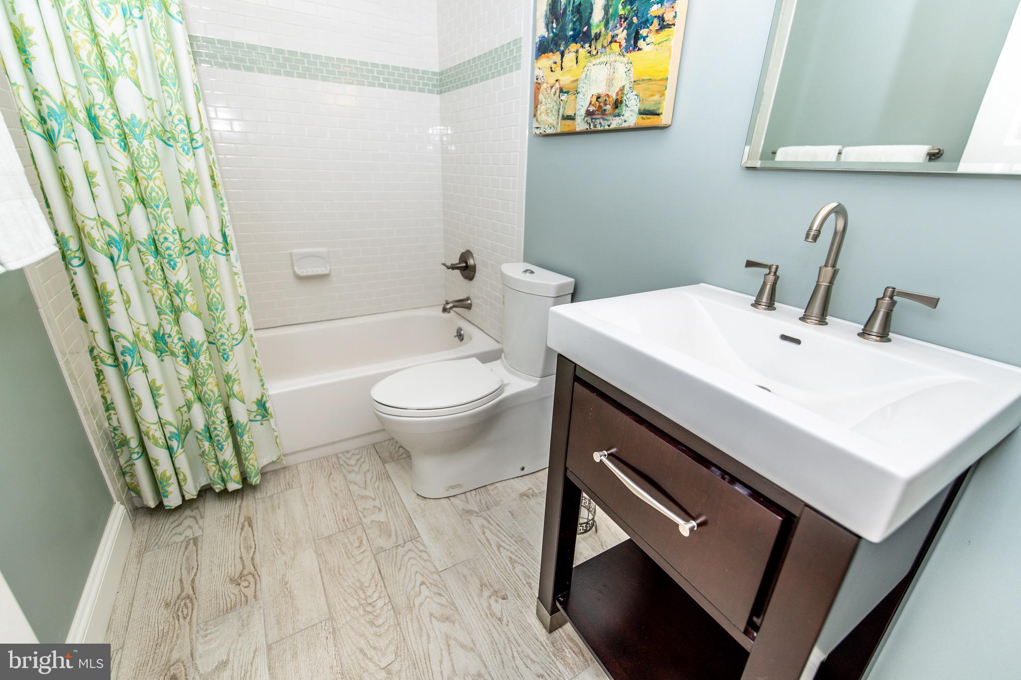 HARWOOD - Residential