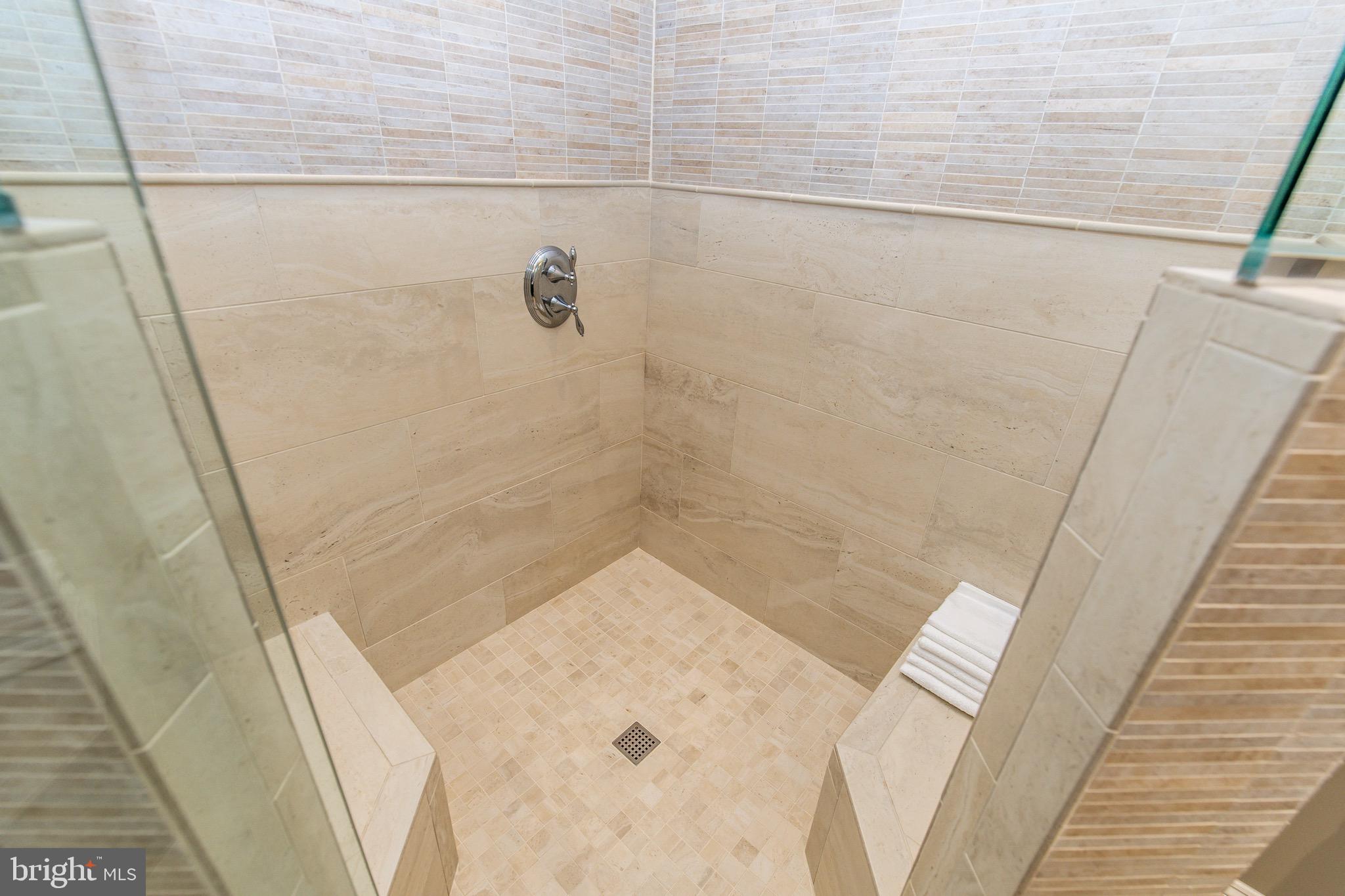 HARWOOD - Residential