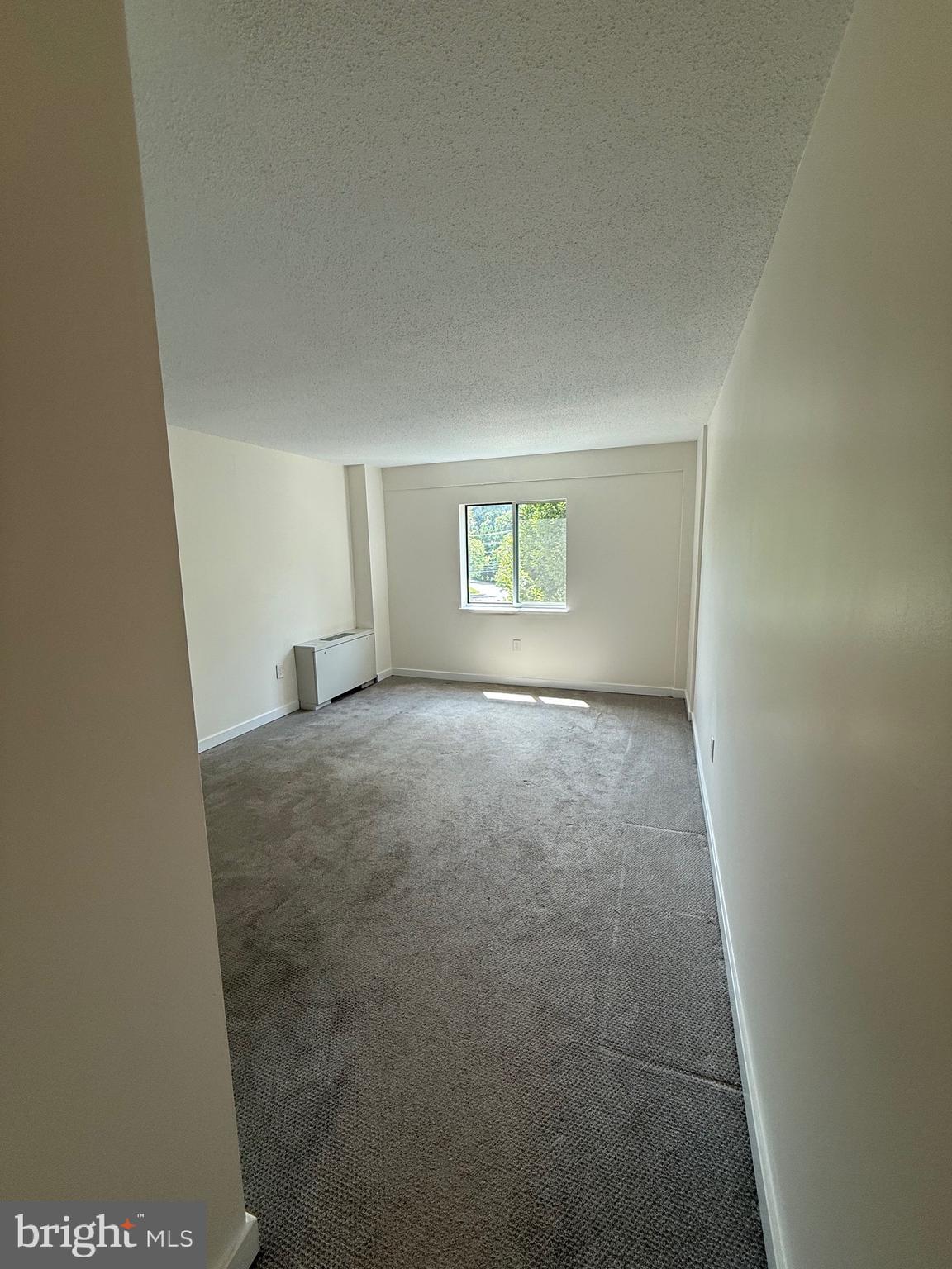 LAKESIDE TERRACE - Residential