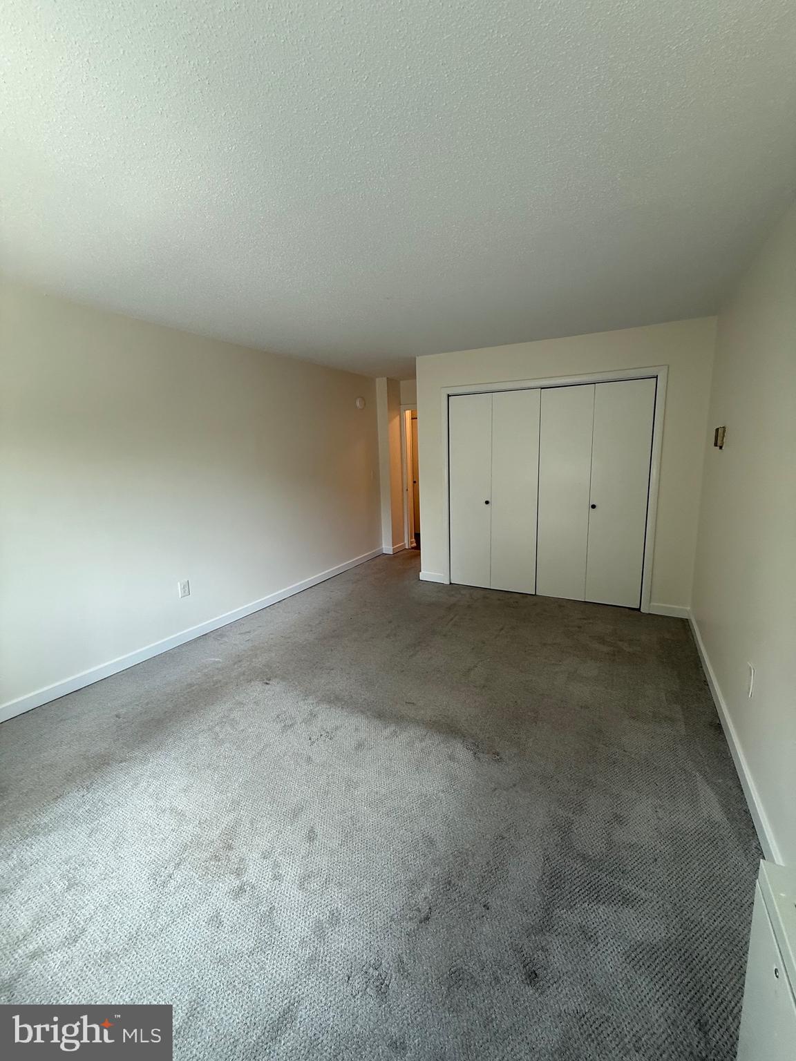 LAKESIDE TERRACE - Residential