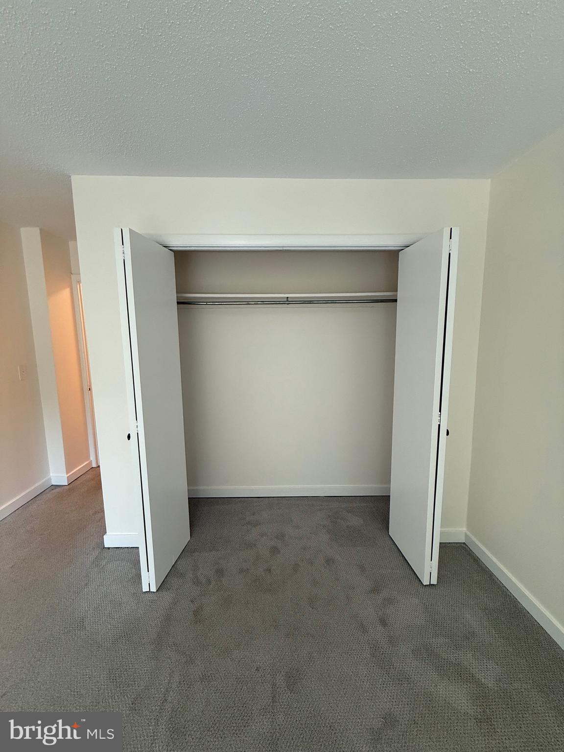 LAKESIDE TERRACE - Residential