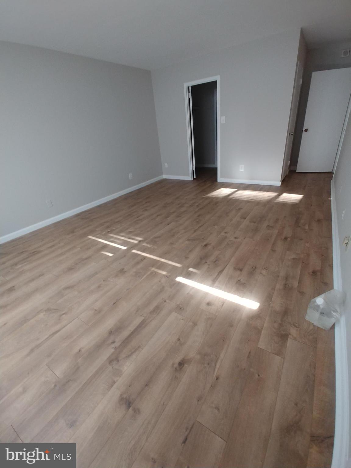 PROMENADE TOWERS - Residential Lease