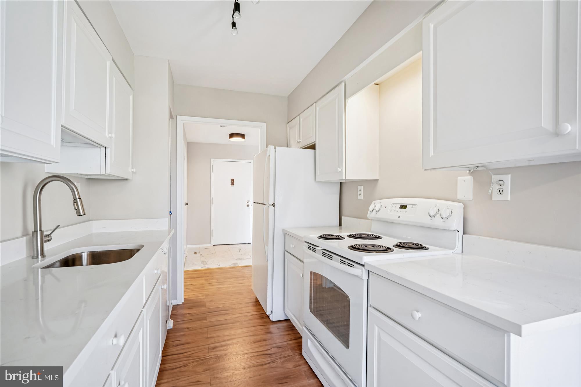 TREEBROOKE CONDOMINIUM - Residential