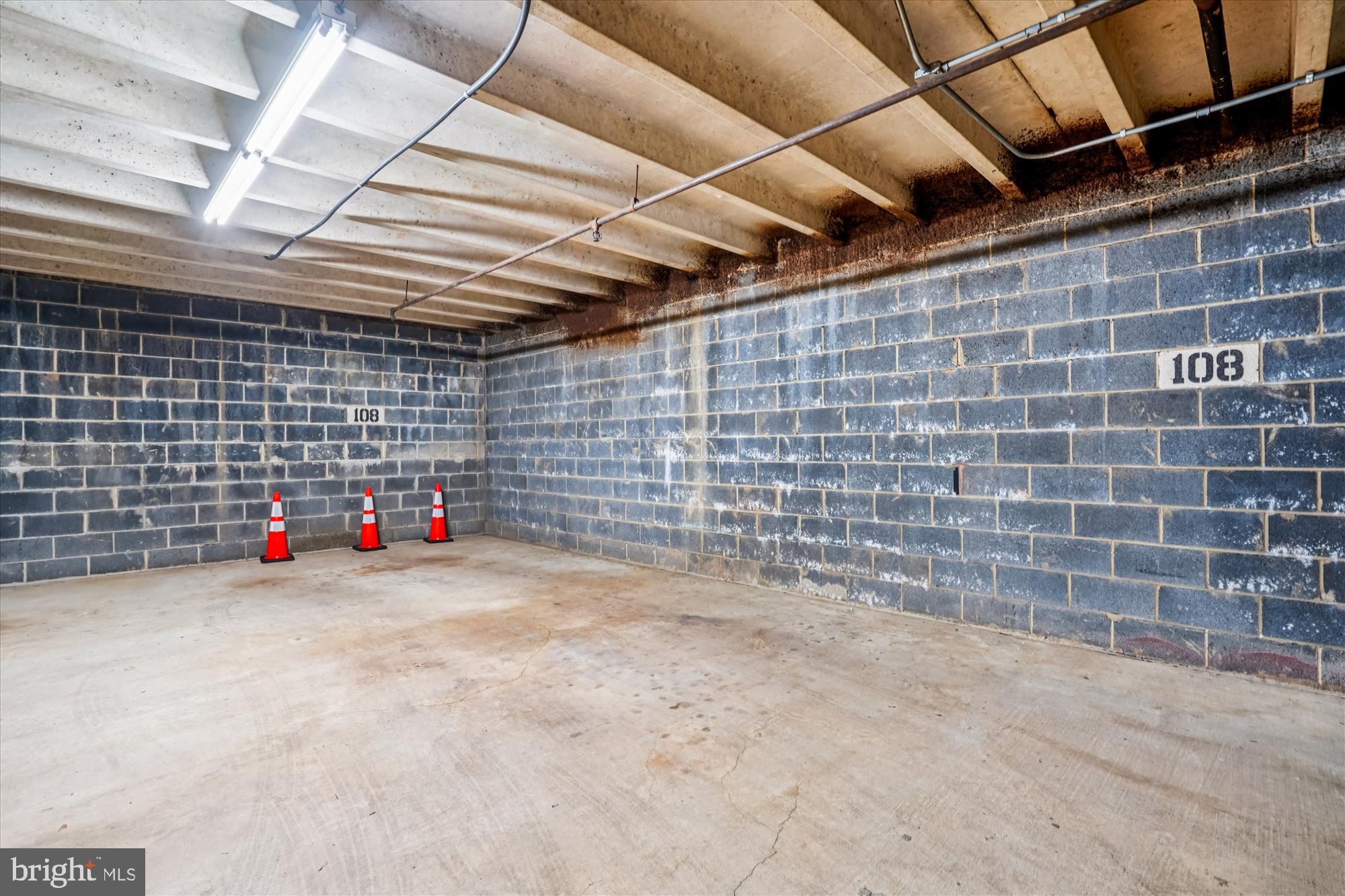 TREEBROOKE CONDOMINIUM - Residential