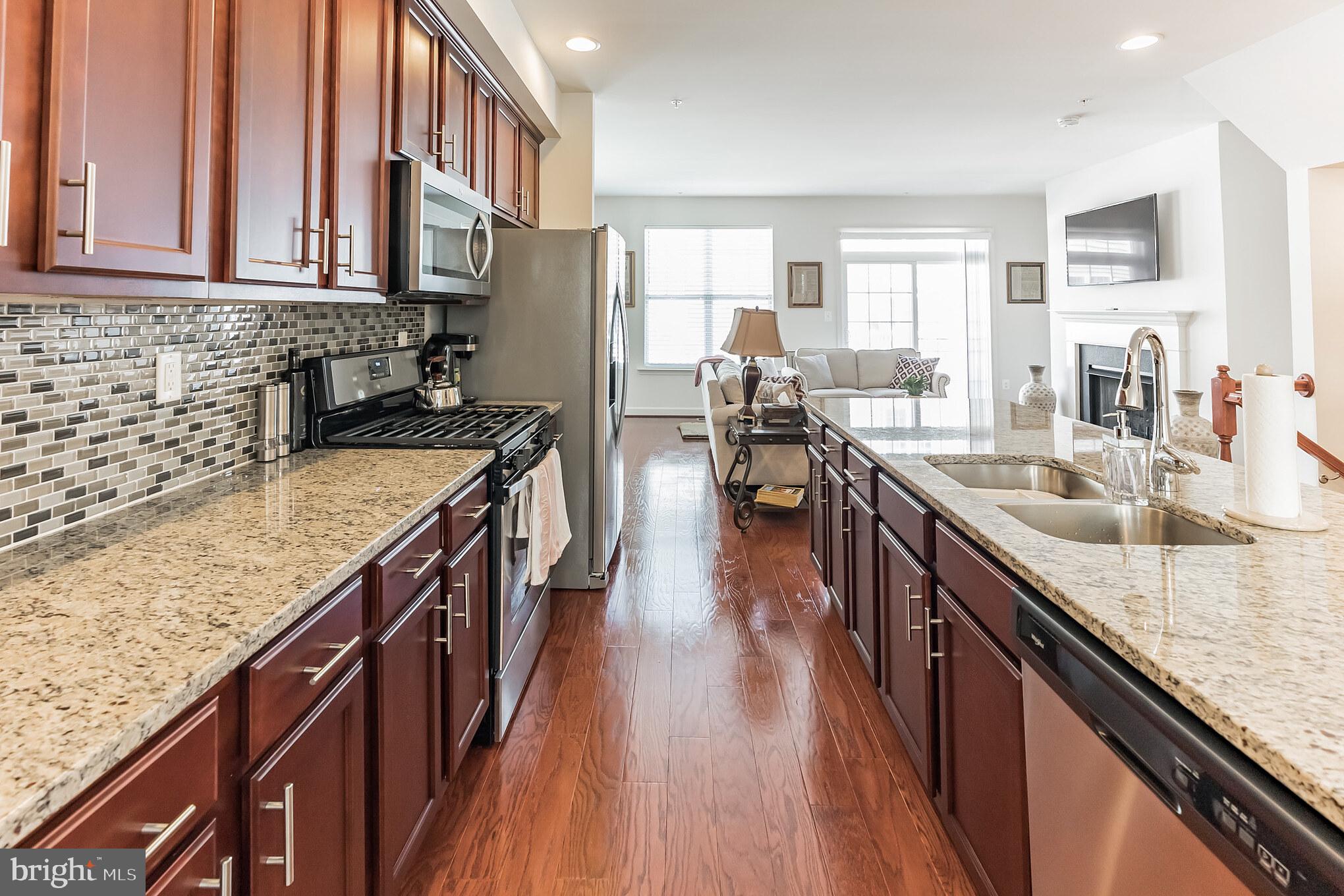 WOOD GLEN - Residential Lease