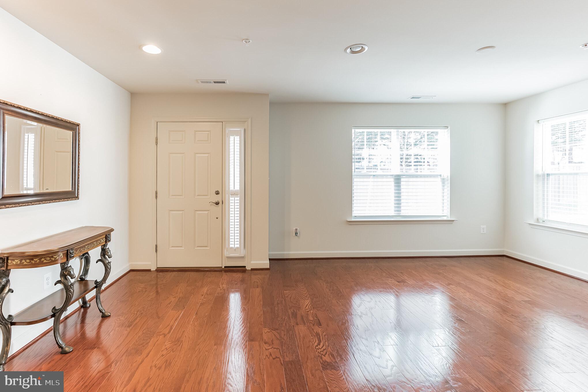 WOOD GLEN - Residential Lease