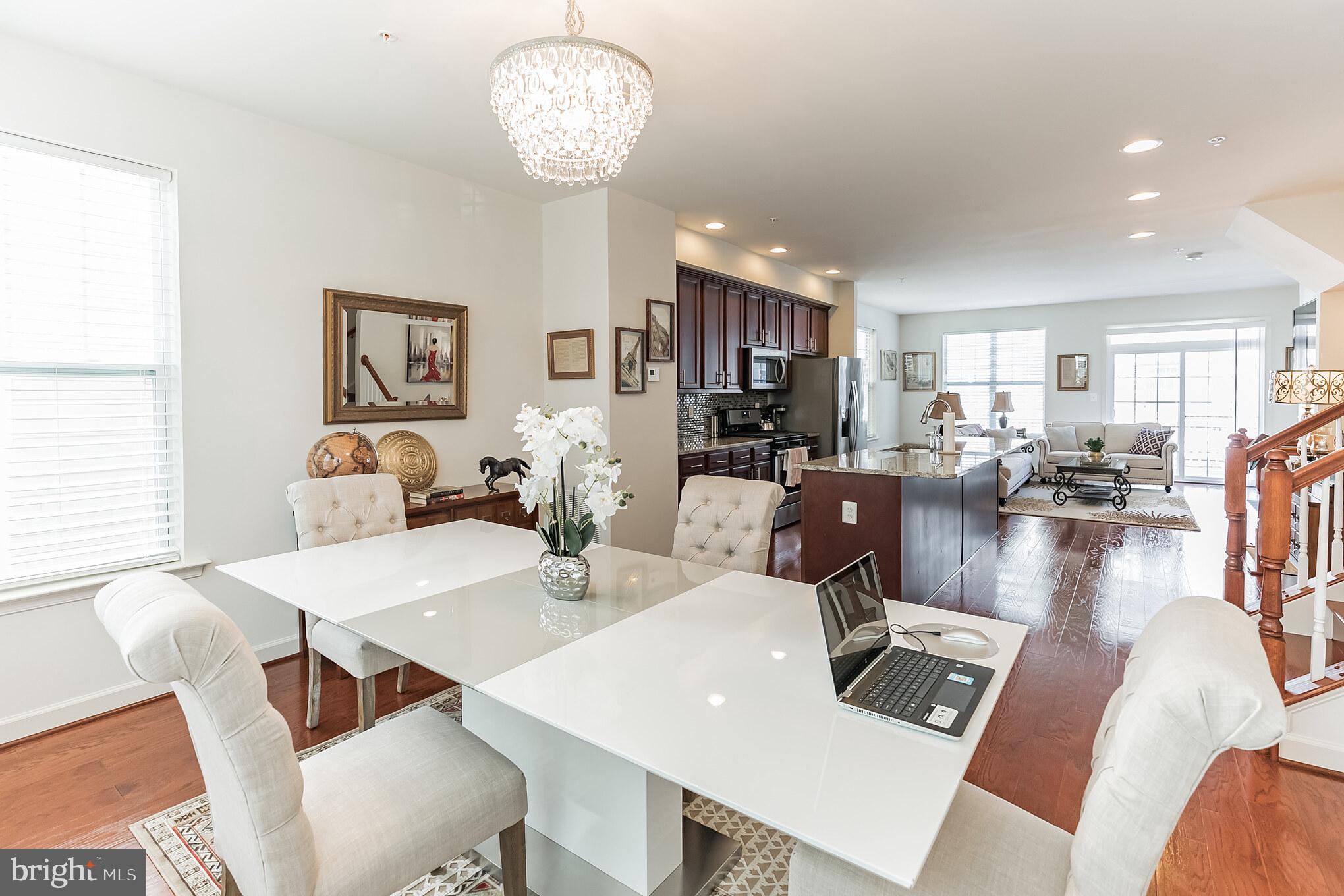 WOOD GLEN - Residential Lease