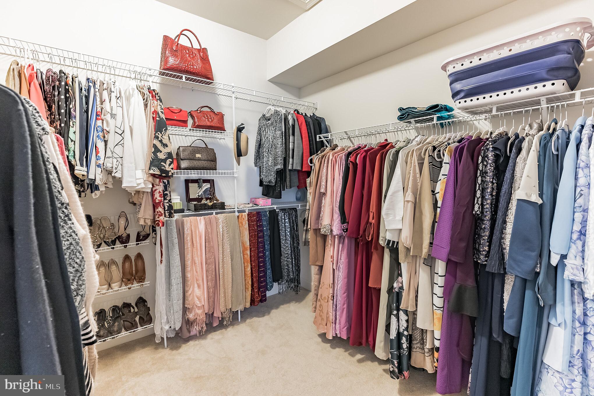 WOOD GLEN - Residential Lease