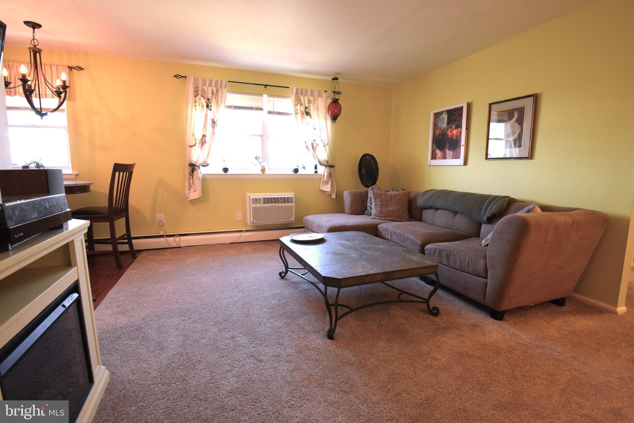 DOWNINGTOWN COMMON - Residential