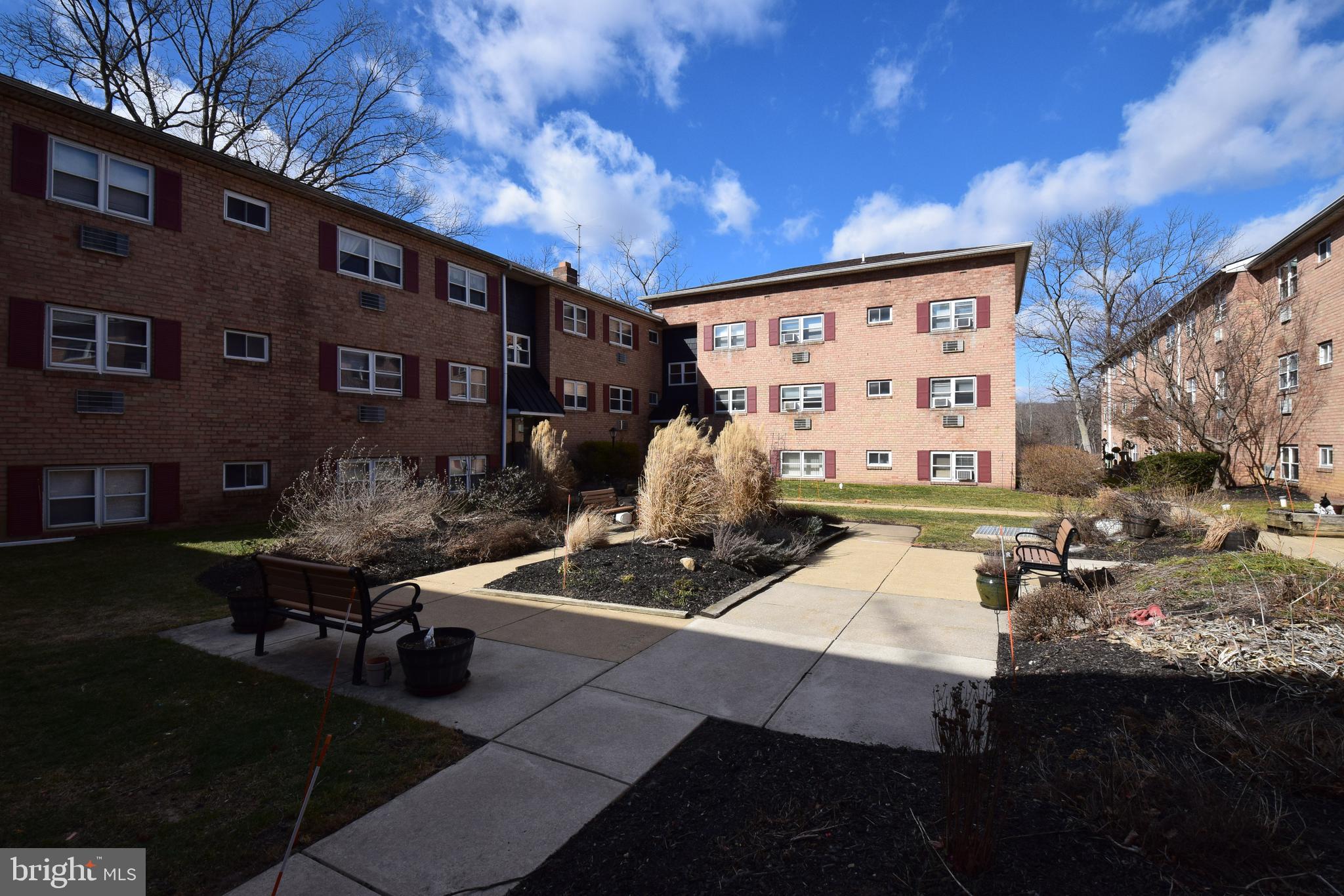 DOWNINGTOWN COMMON - Residential