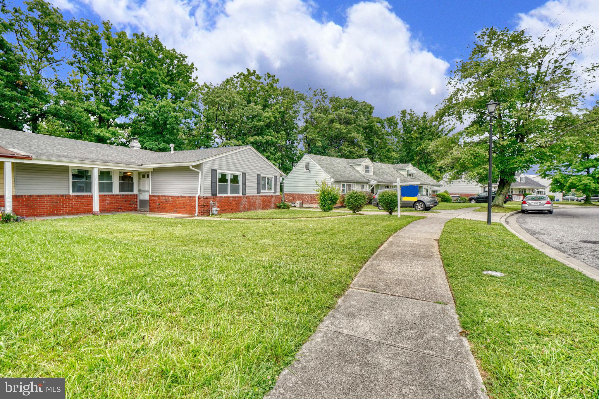 CHADWICK MANOR - Residential