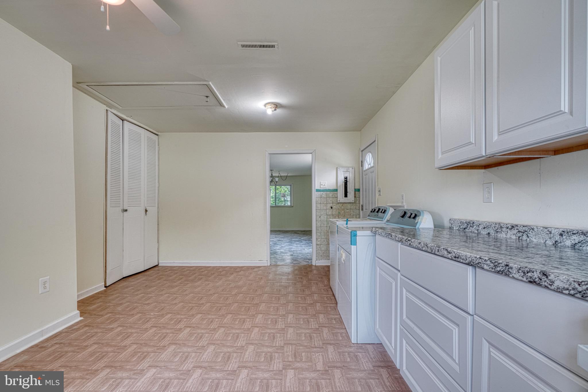 CHADWICK MANOR - Residential