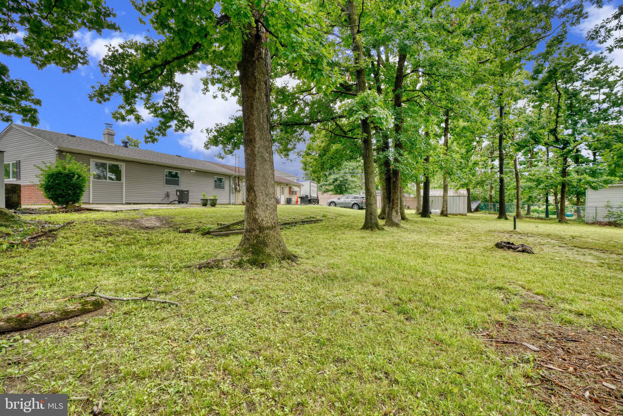 CHADWICK MANOR - Residential