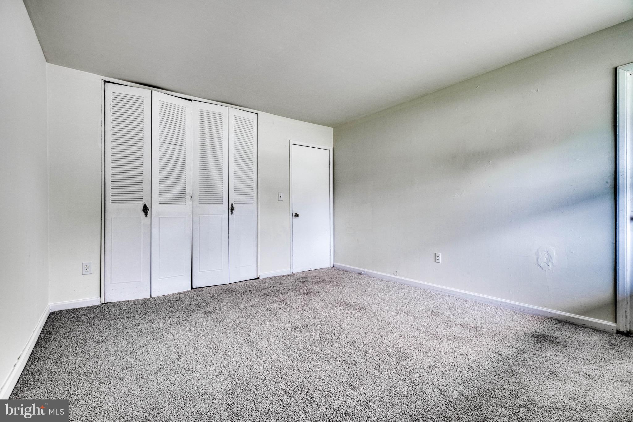 CHADWICK MANOR - Residential