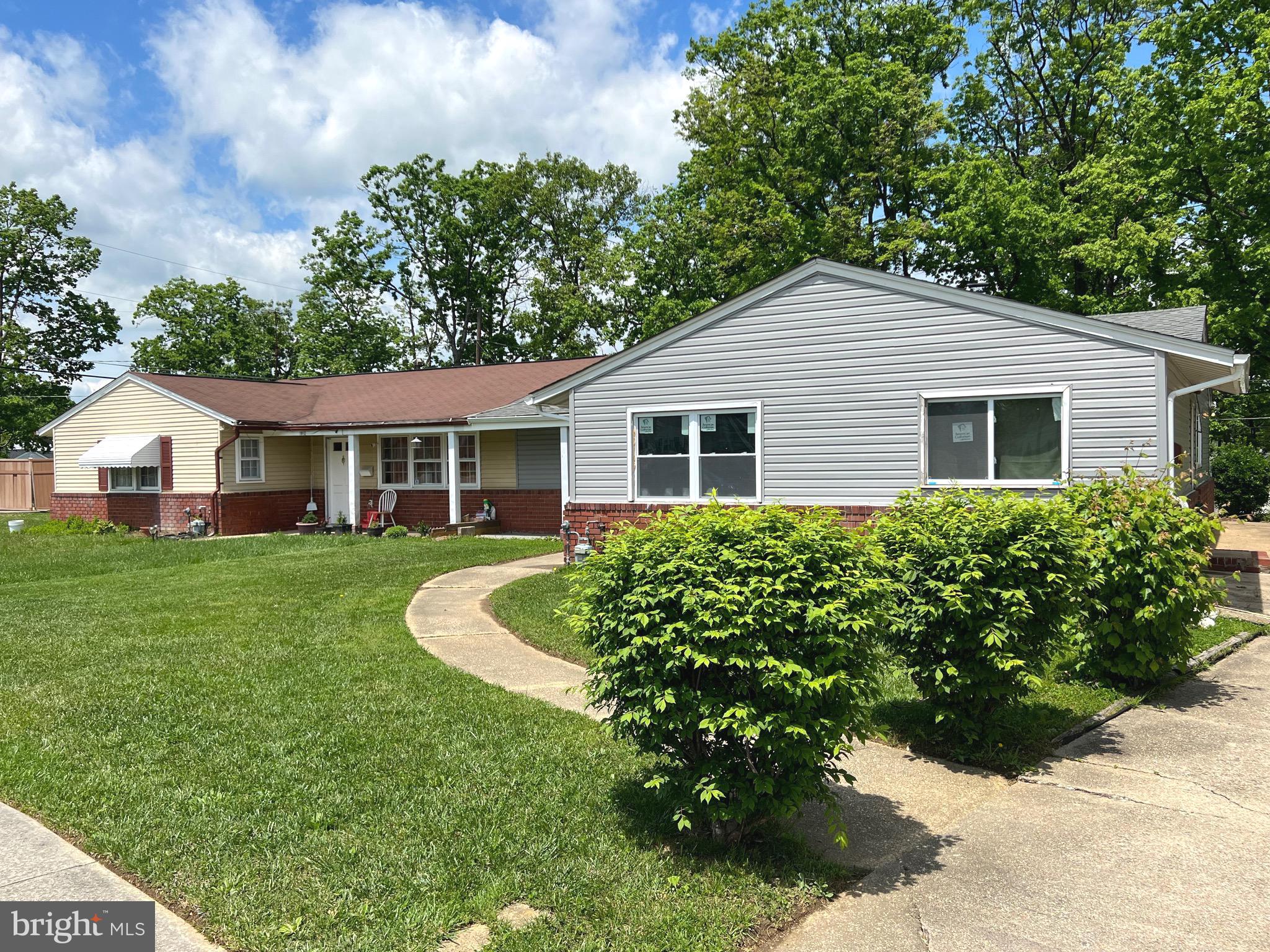 CHADWICK MANOR - Residential