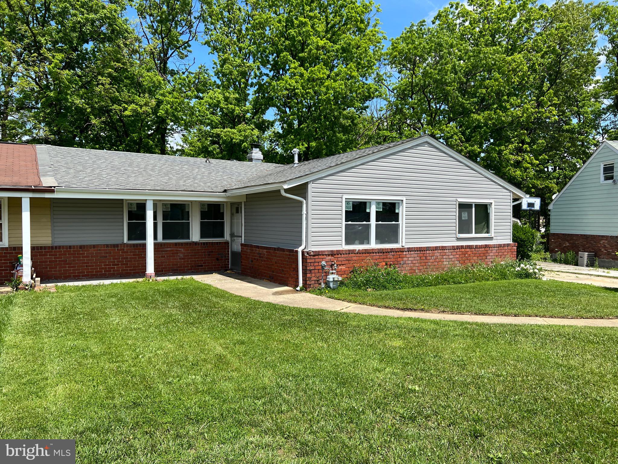 CHADWICK MANOR - Residential