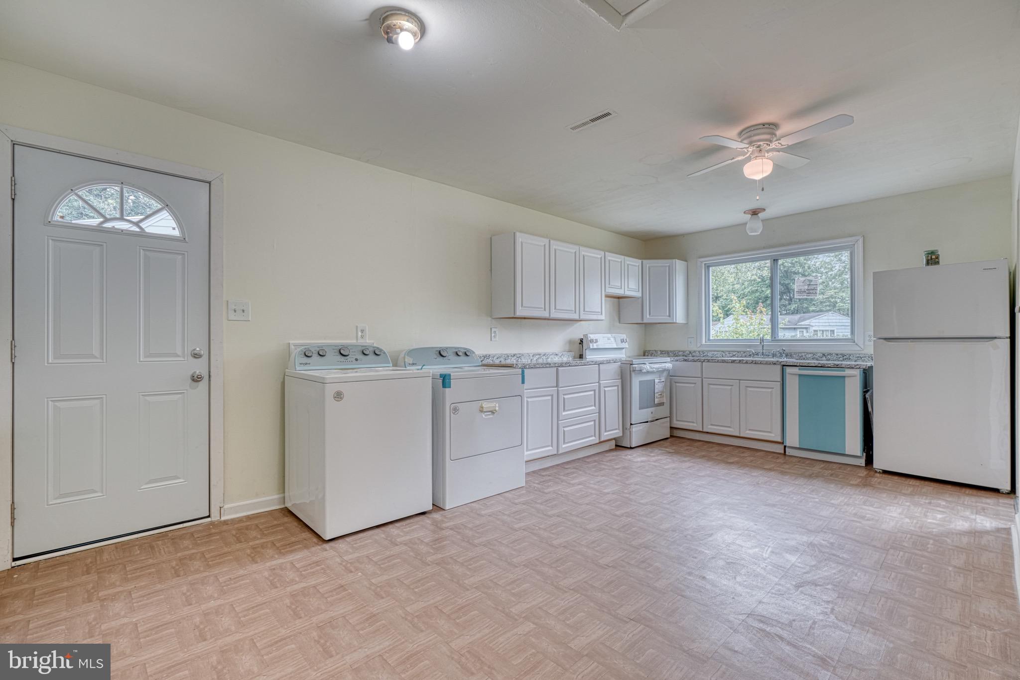 CHADWICK MANOR - Residential