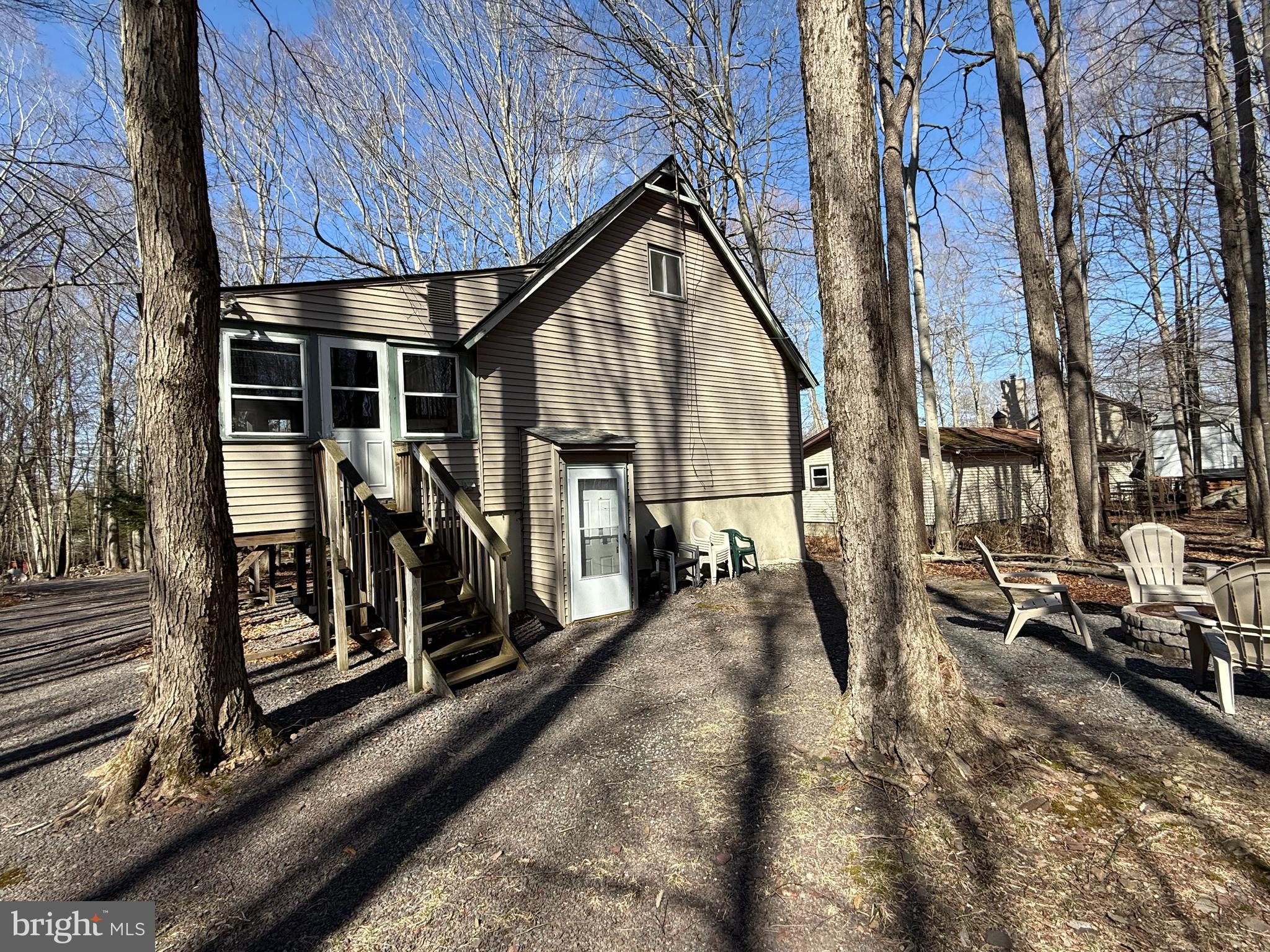 437 ORONO DRIVE