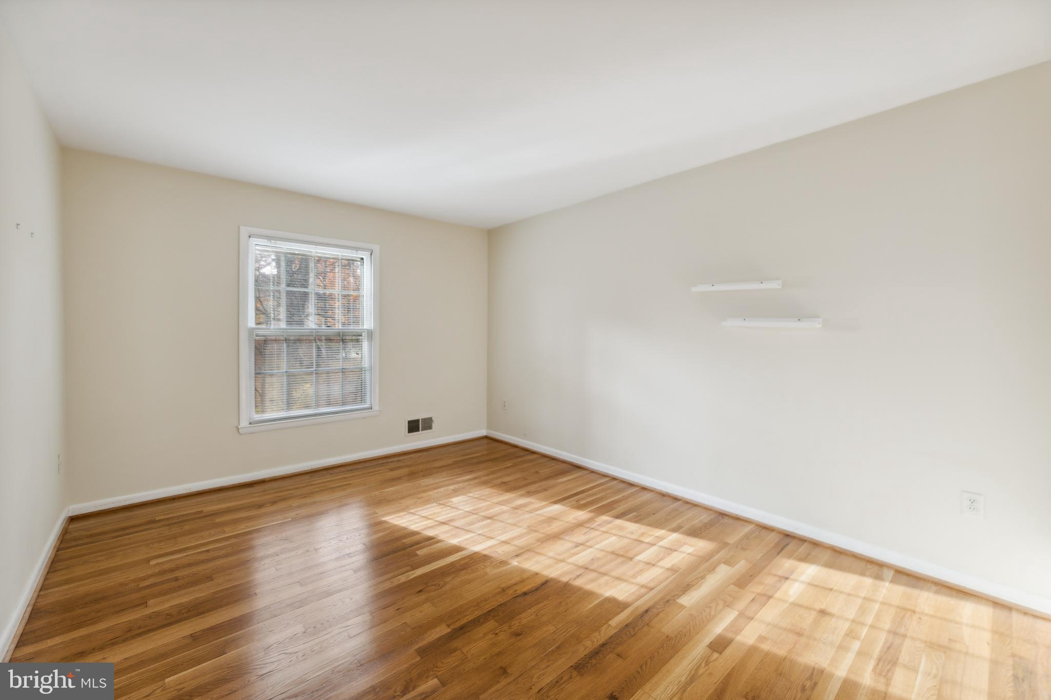 REGENCY ESTATES - Residential