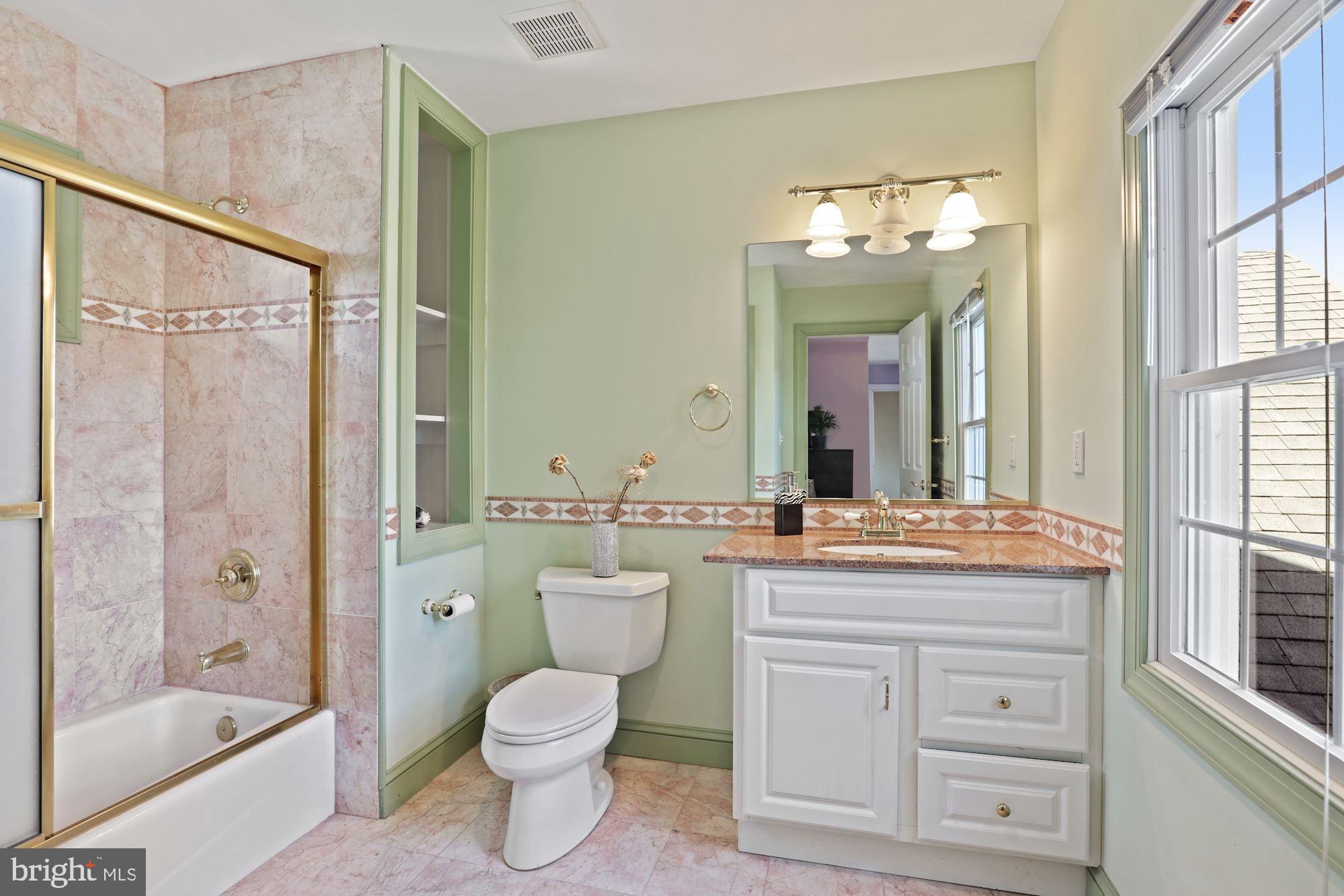 BEACON HILL - Residential