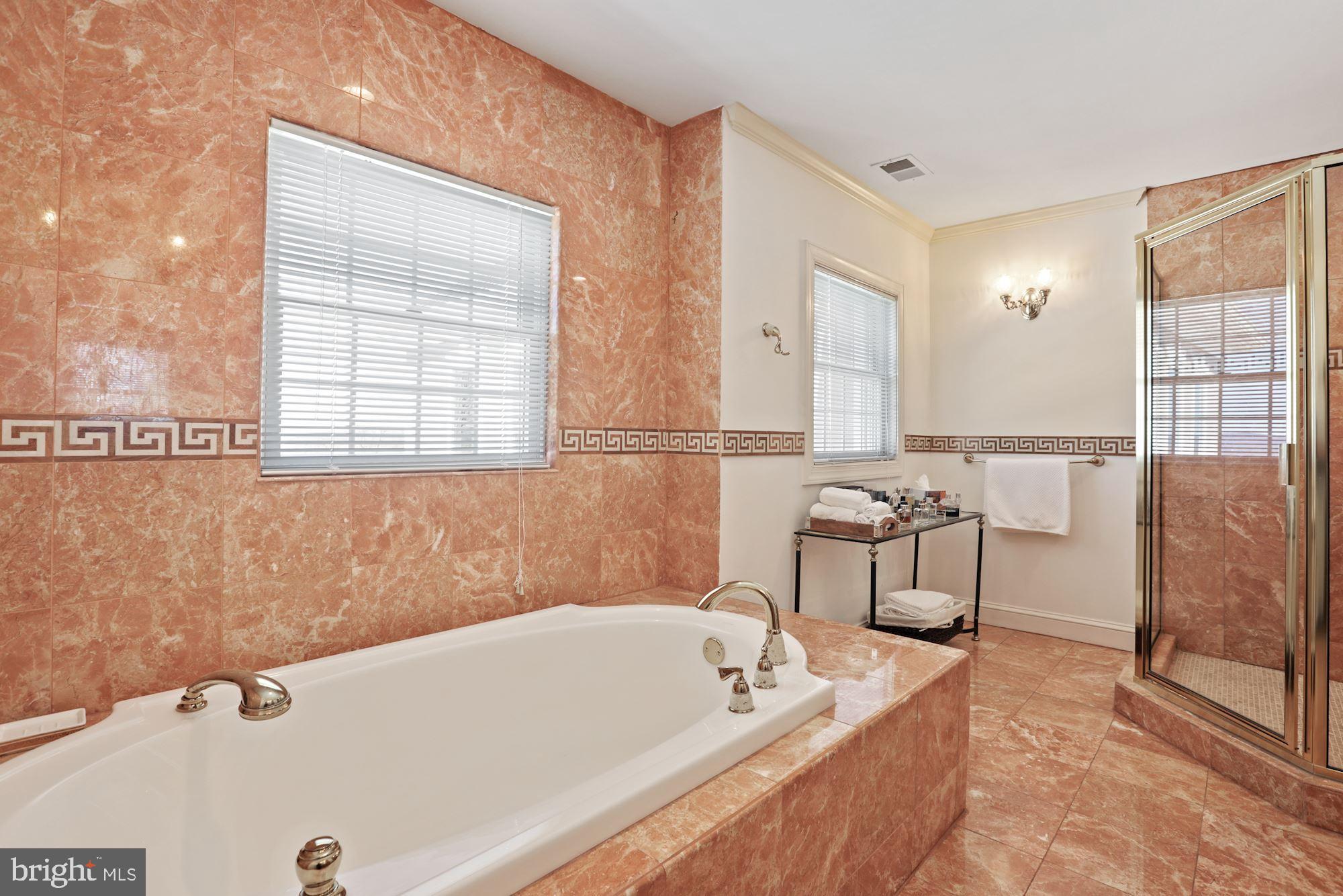 BEACON HILL - Residential