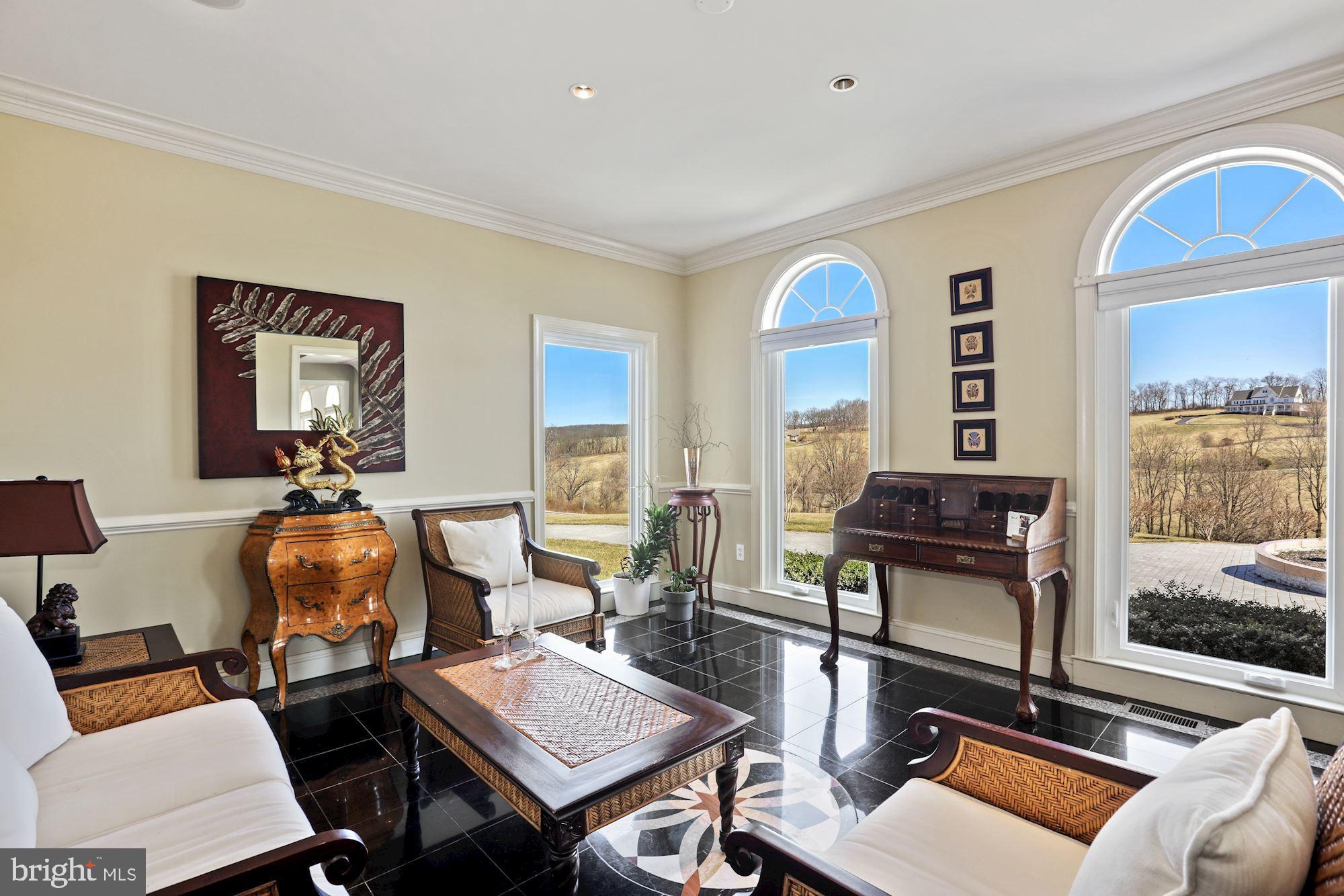 BEACON HILL - Residential