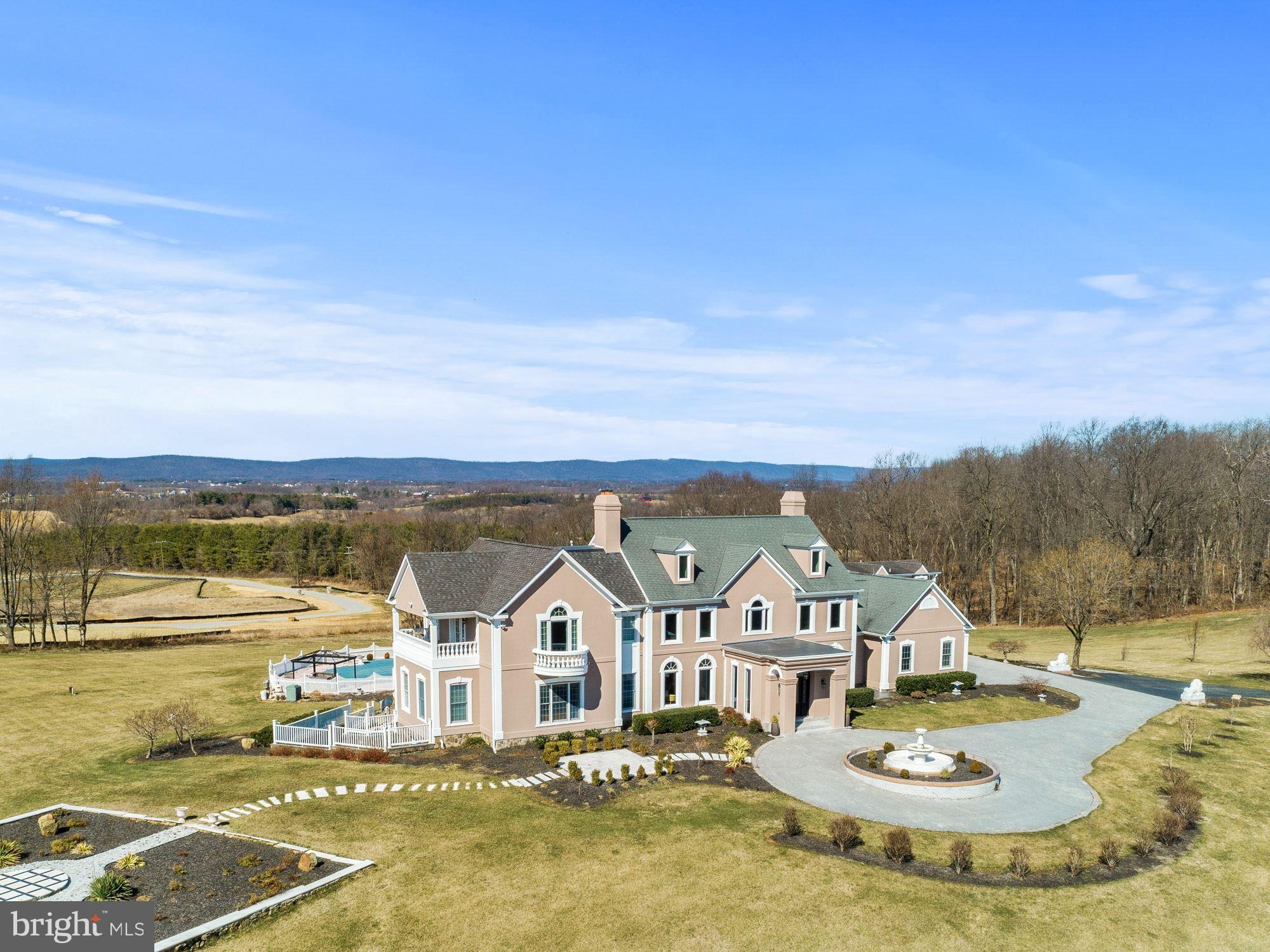 BEACON HILL - Residential