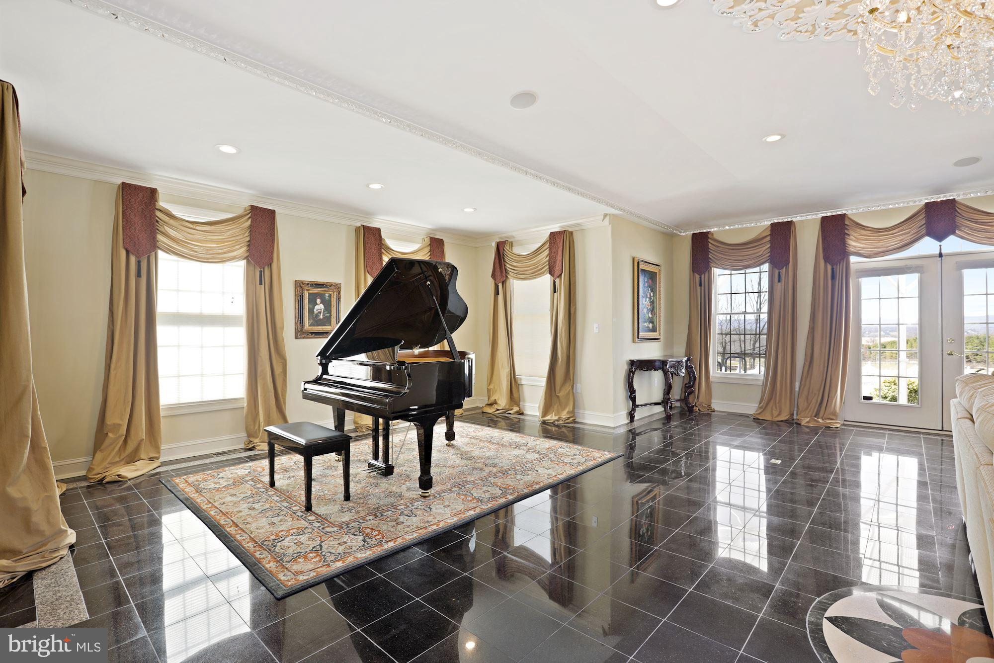 BEACON HILL - Residential