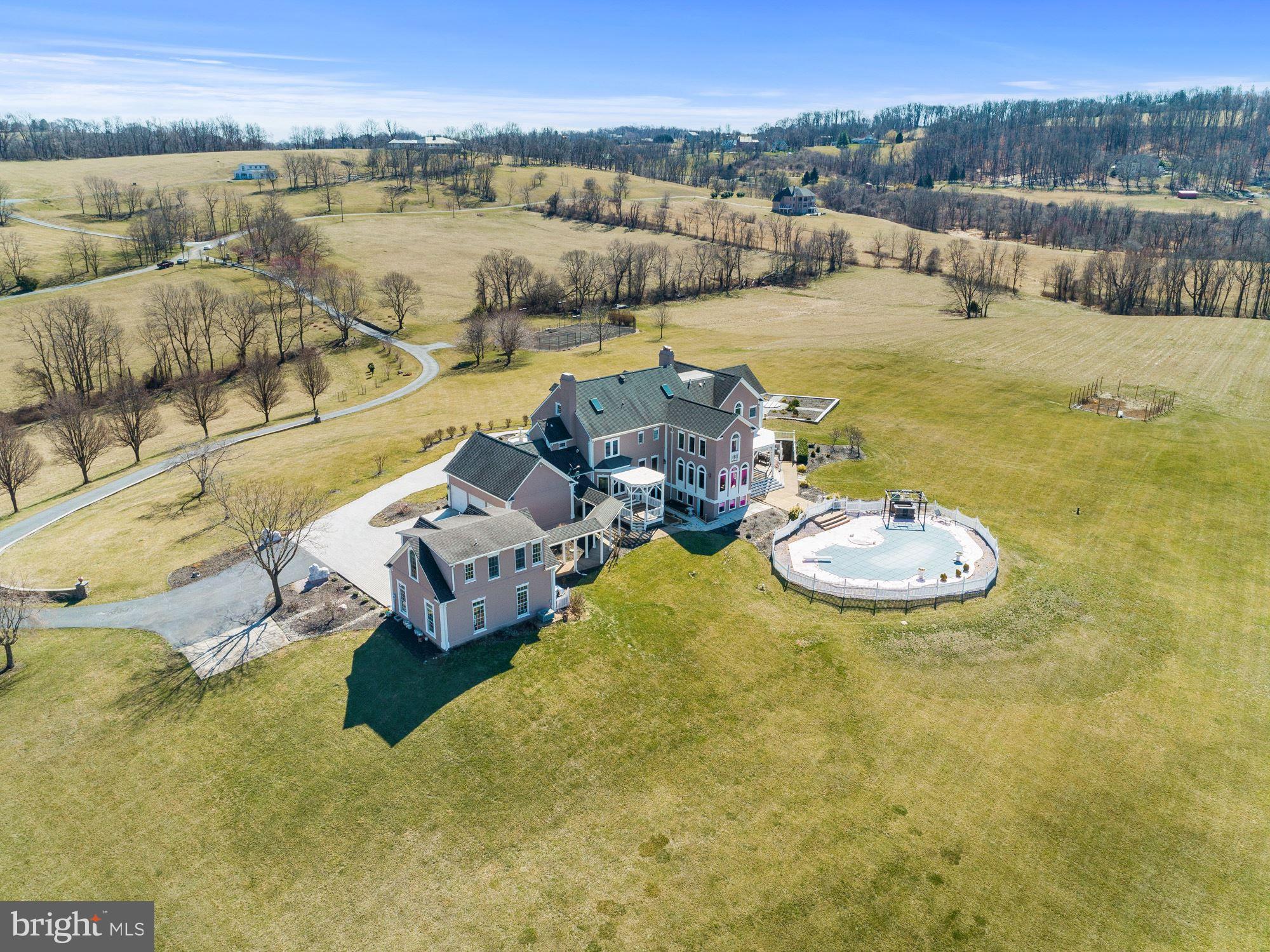 BEACON HILL - Residential