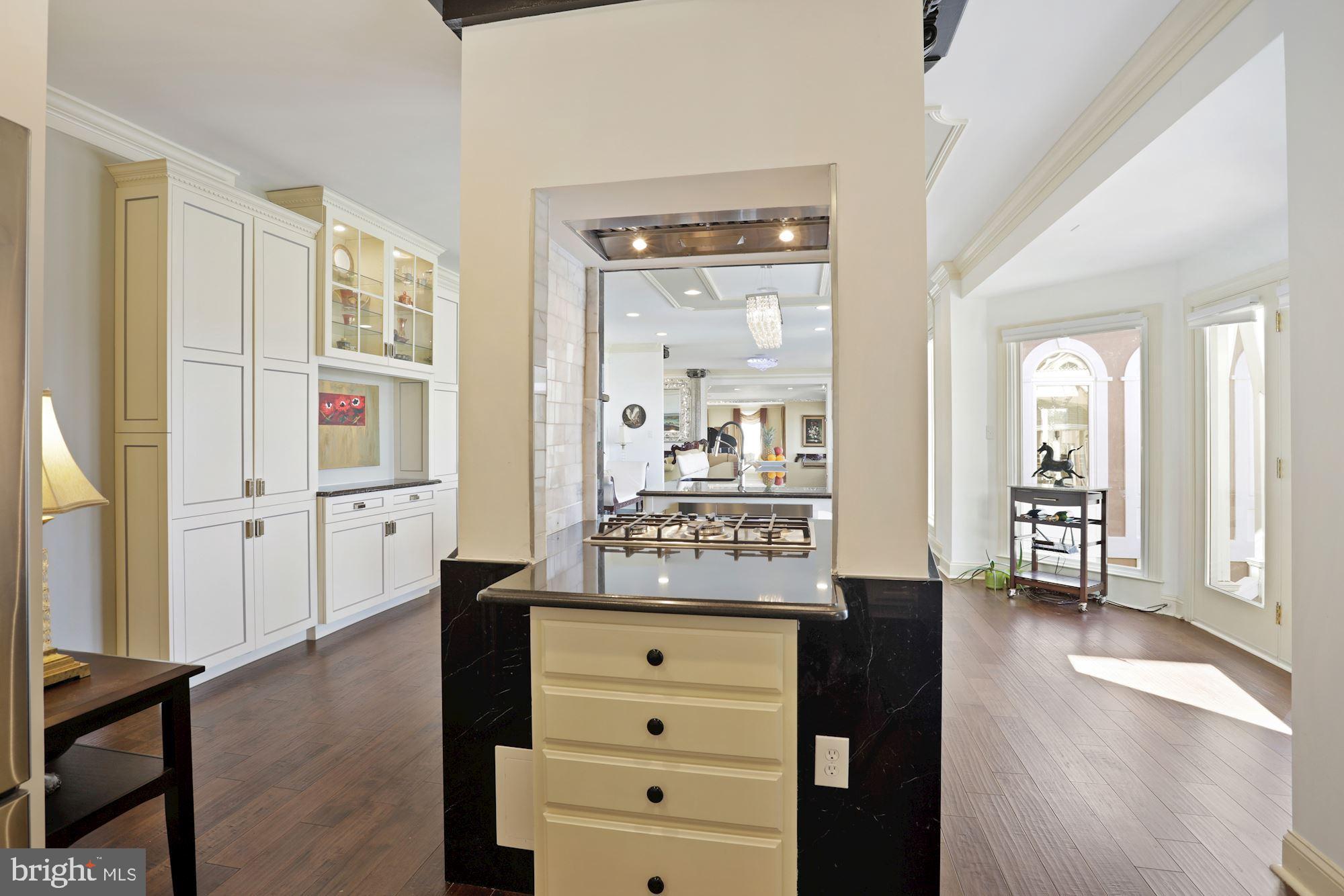 BEACON HILL - Residential