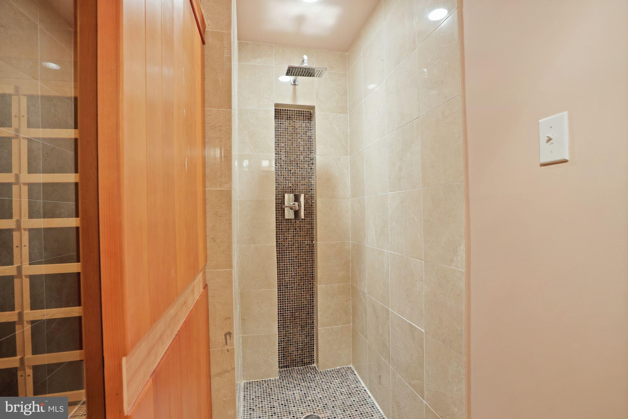 BEACON HILL - Residential