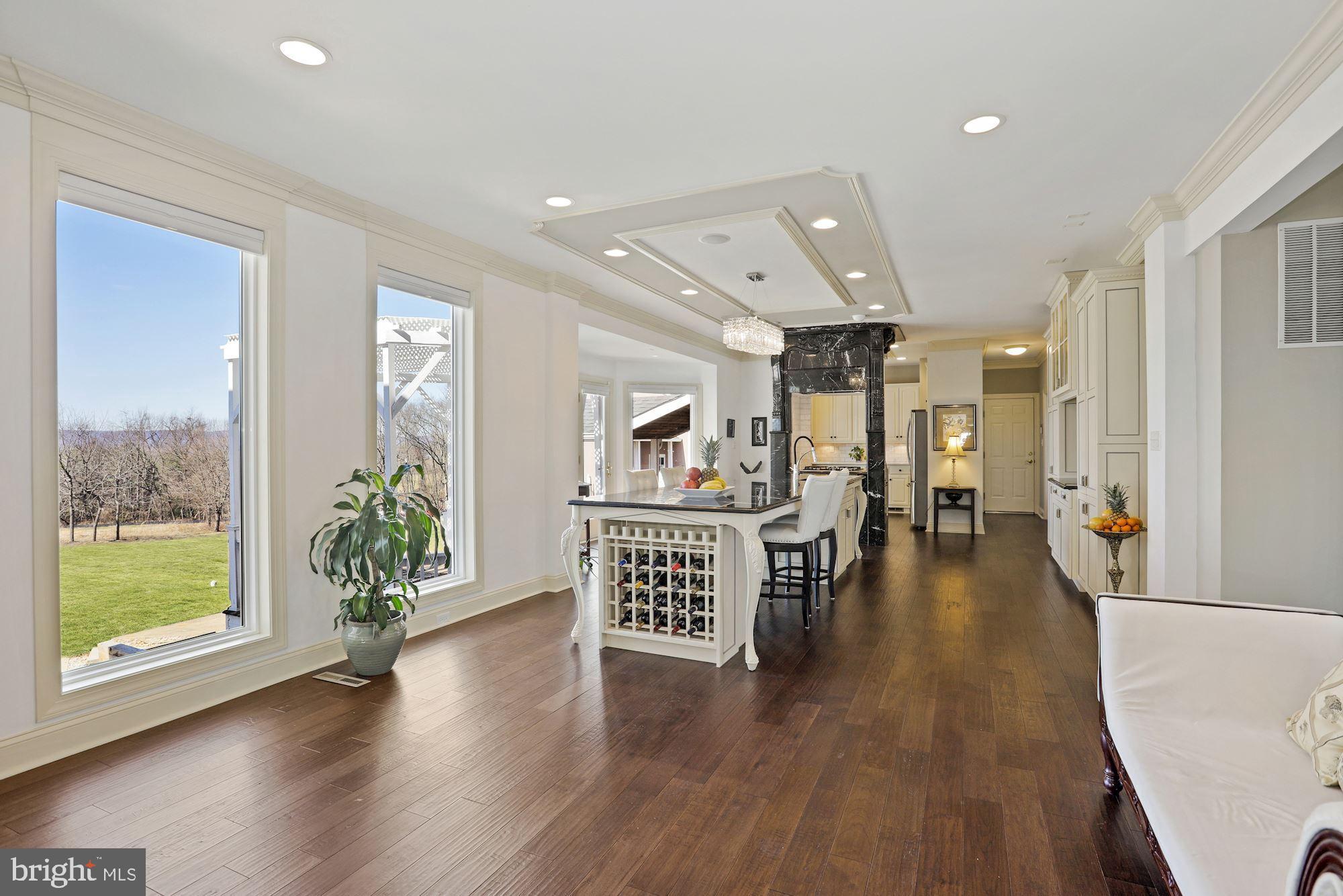 BEACON HILL - Residential