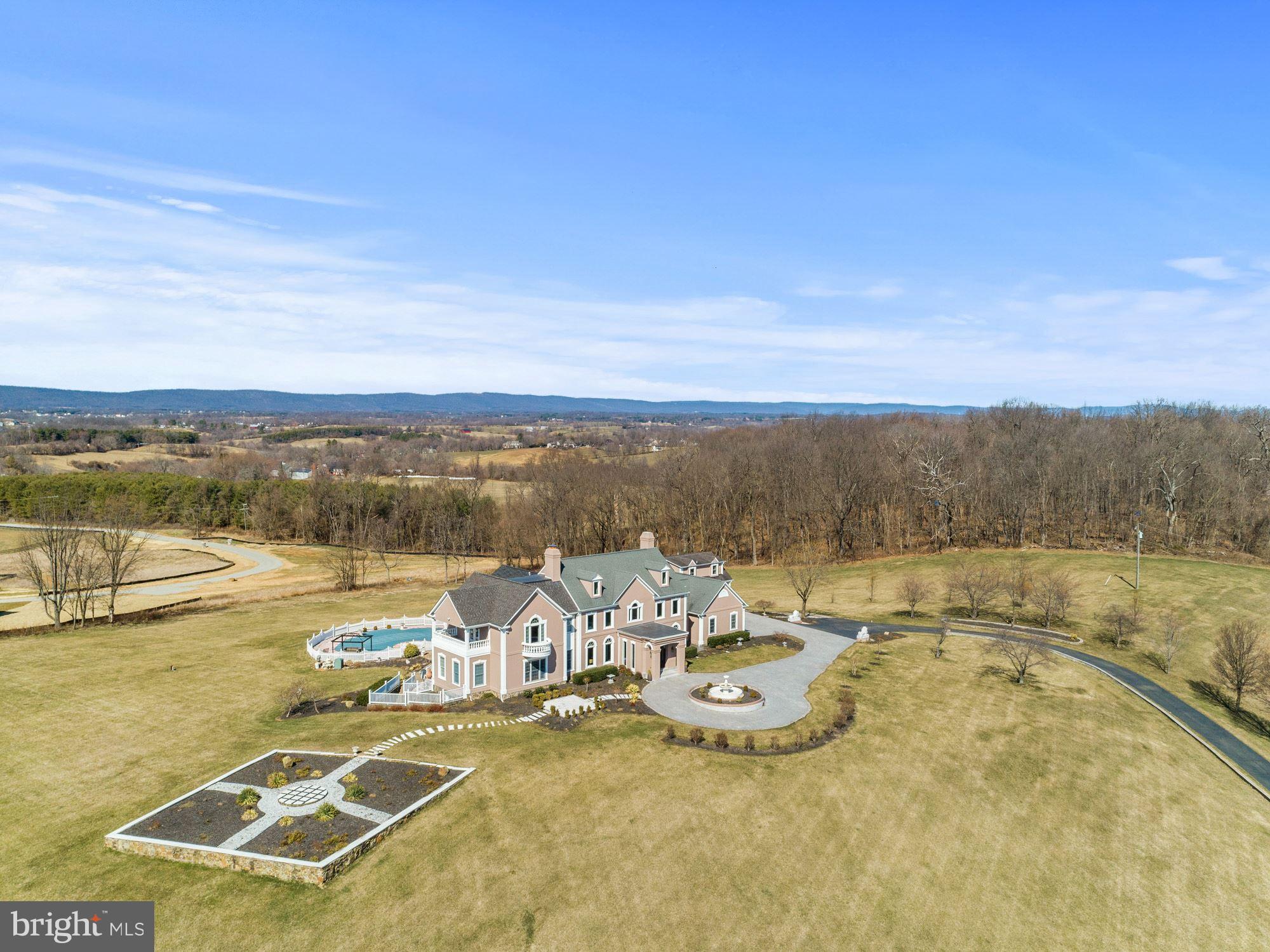 BEACON HILL - Residential