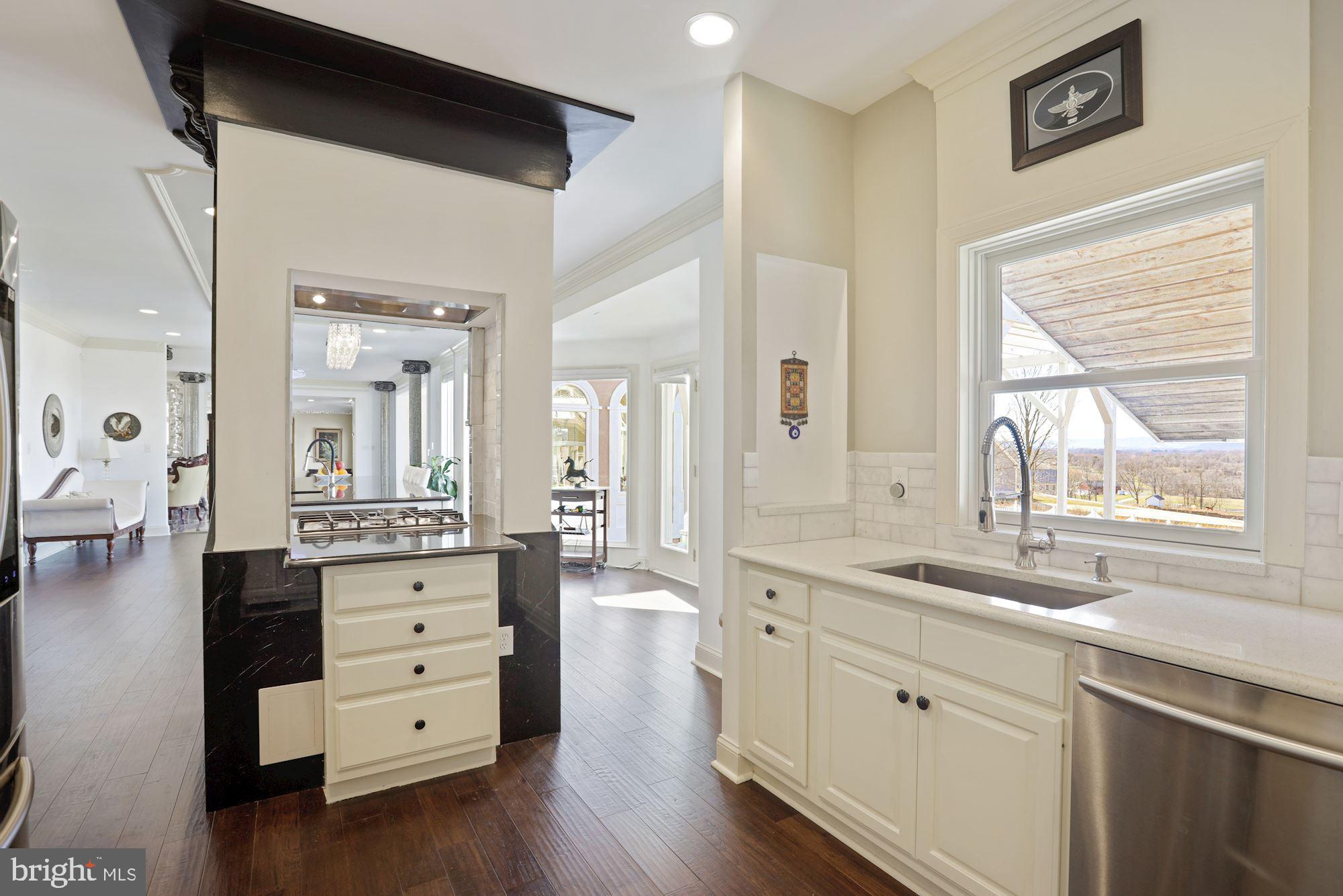 BEACON HILL - Residential