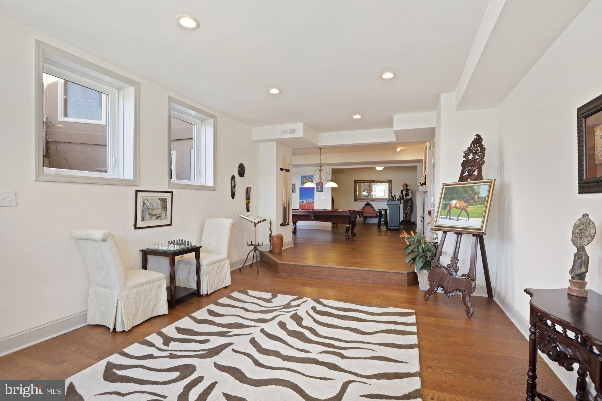 BEACON HILL - Residential