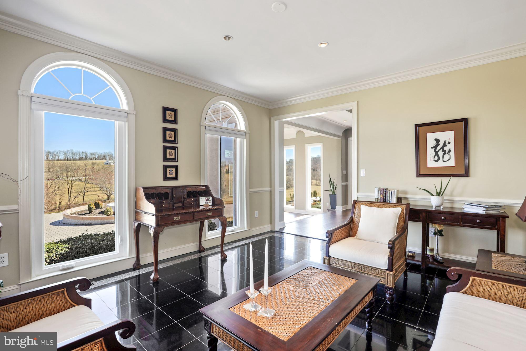 BEACON HILL - Residential