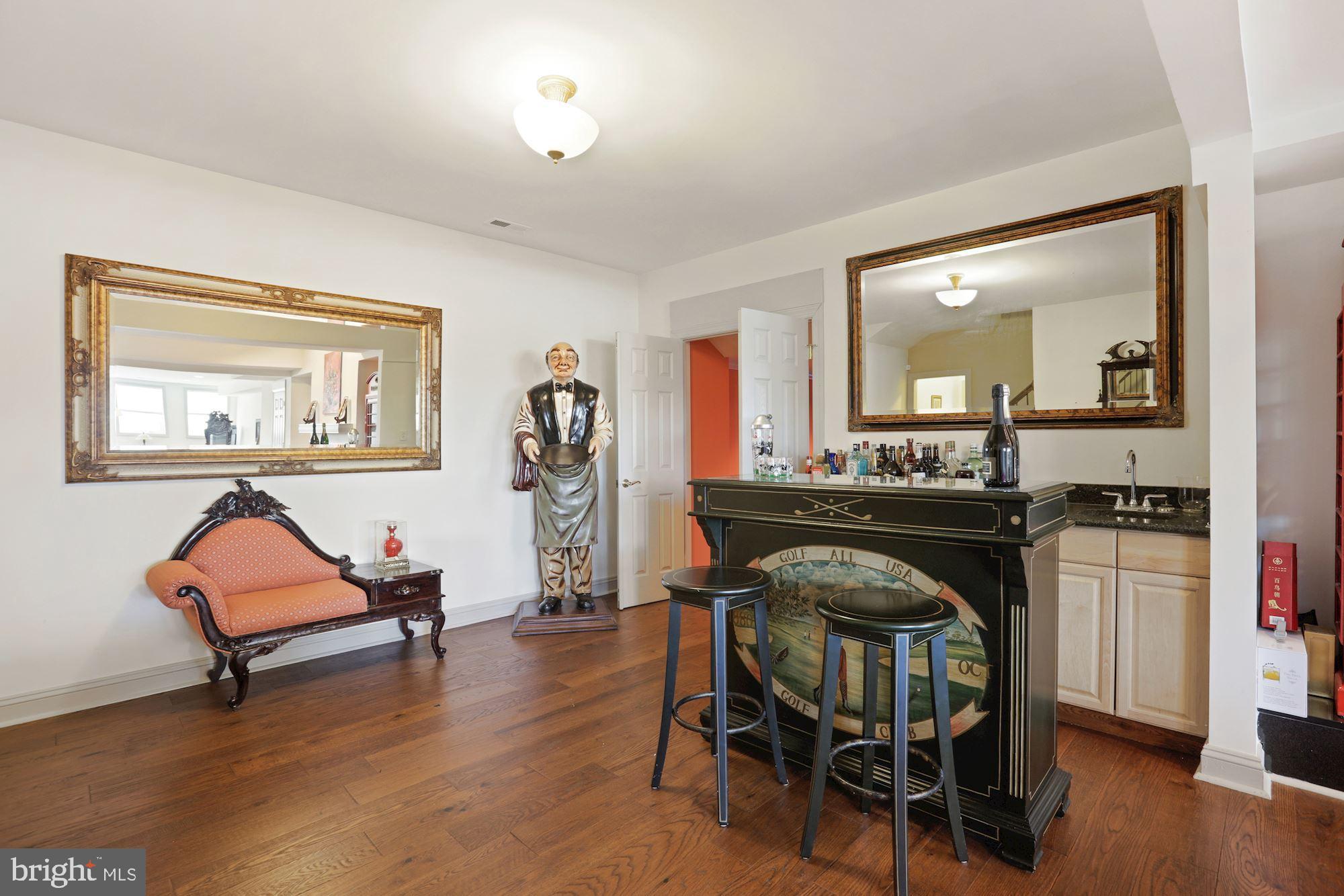 BEACON HILL - Residential