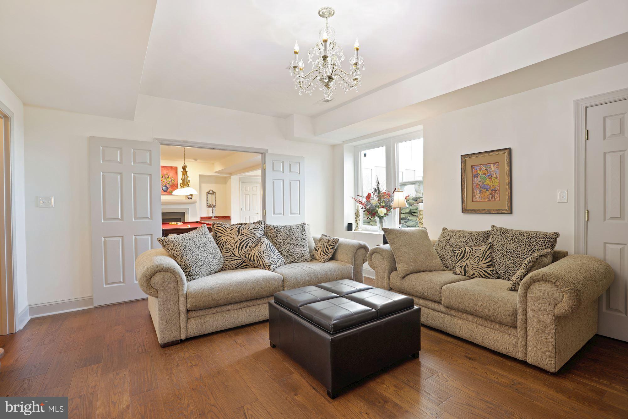 BEACON HILL - Residential