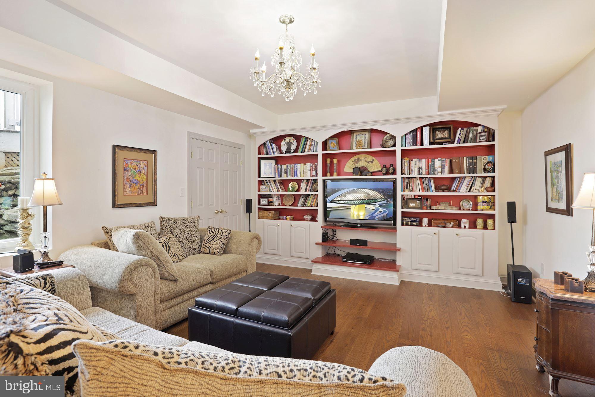 BEACON HILL - Residential