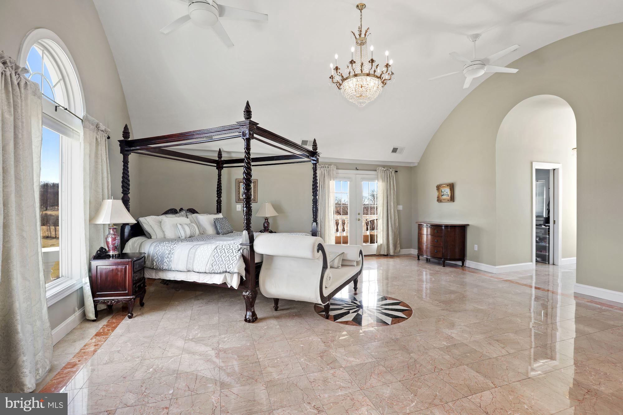 BEACON HILL - Residential