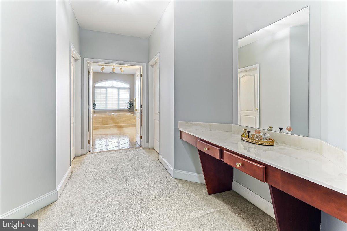 RIVERCREST - Residential