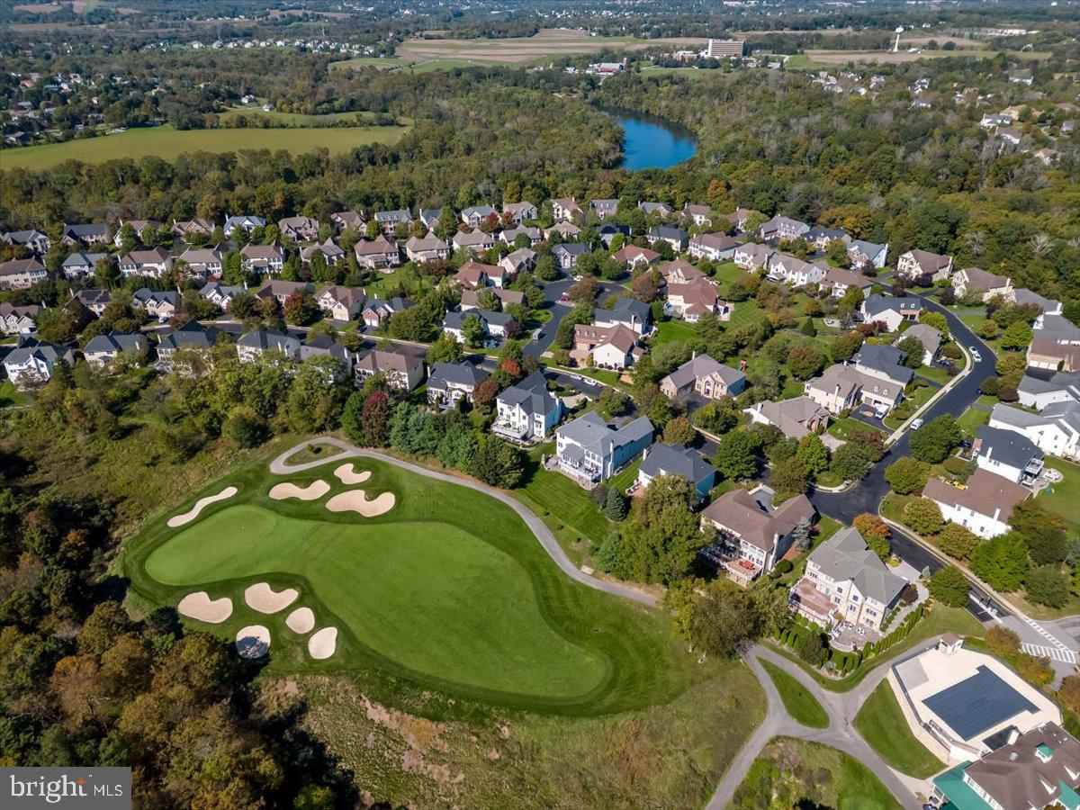 RIVERCREST - Residential