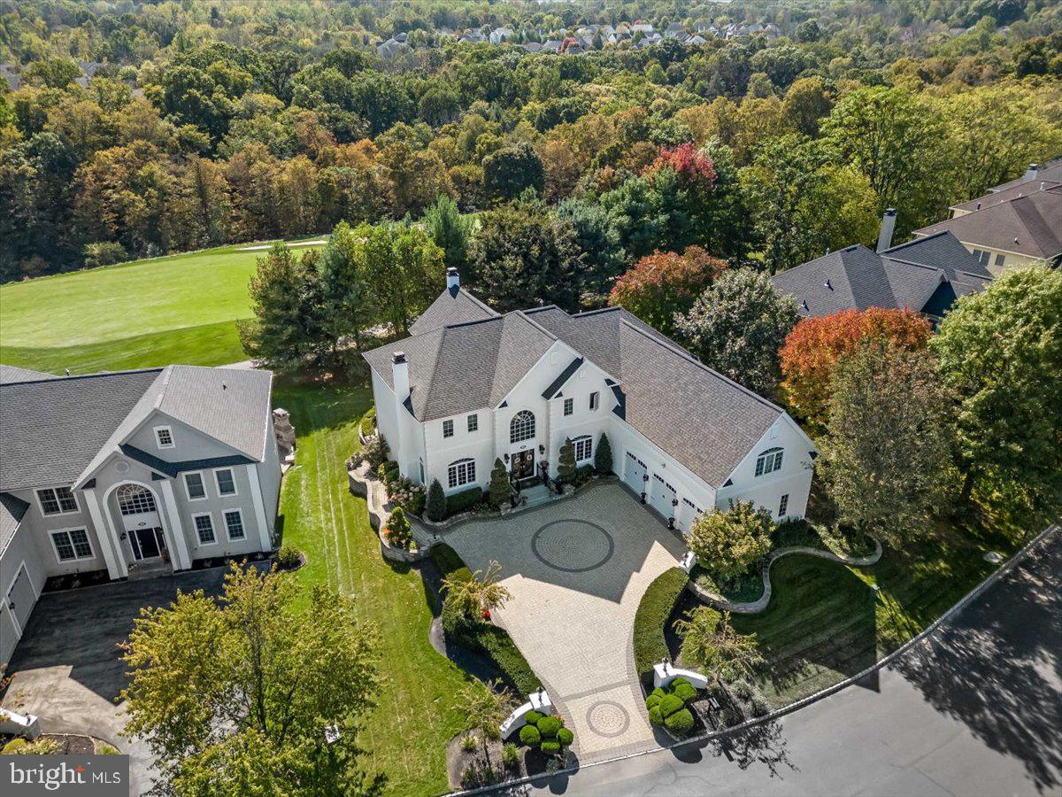 RIVERCREST - Residential