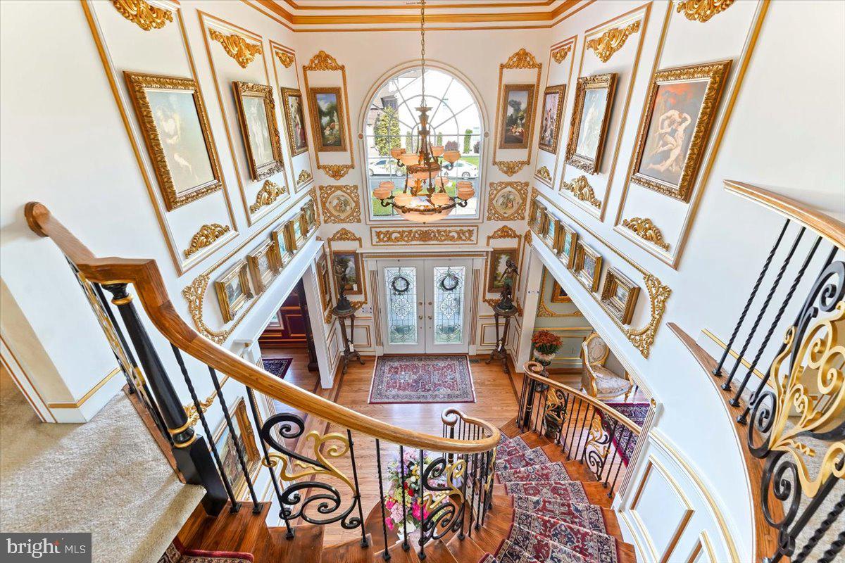 RIVERCREST - Residential